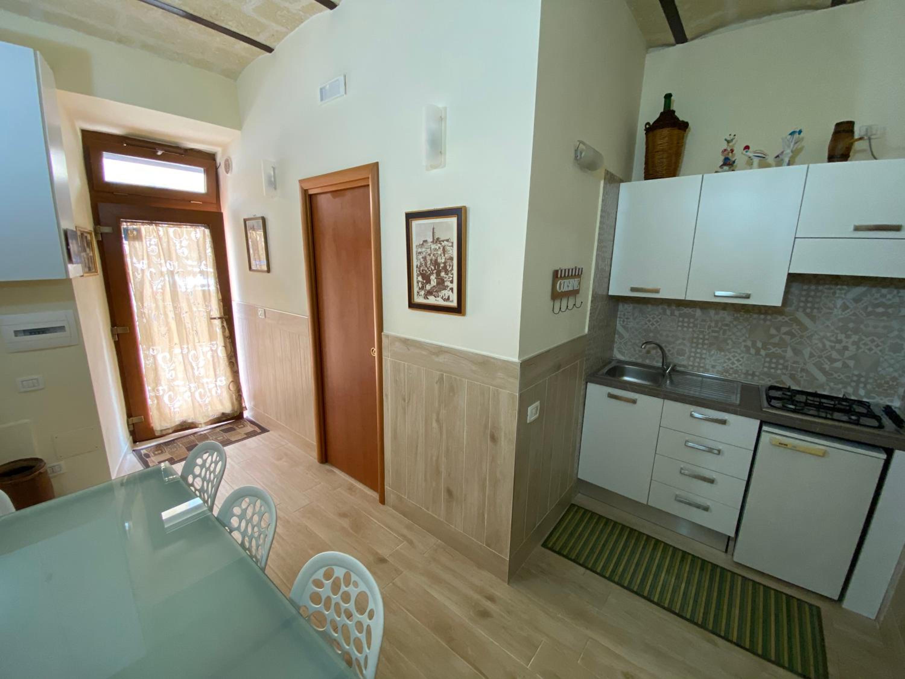 Apartment - Photo 23