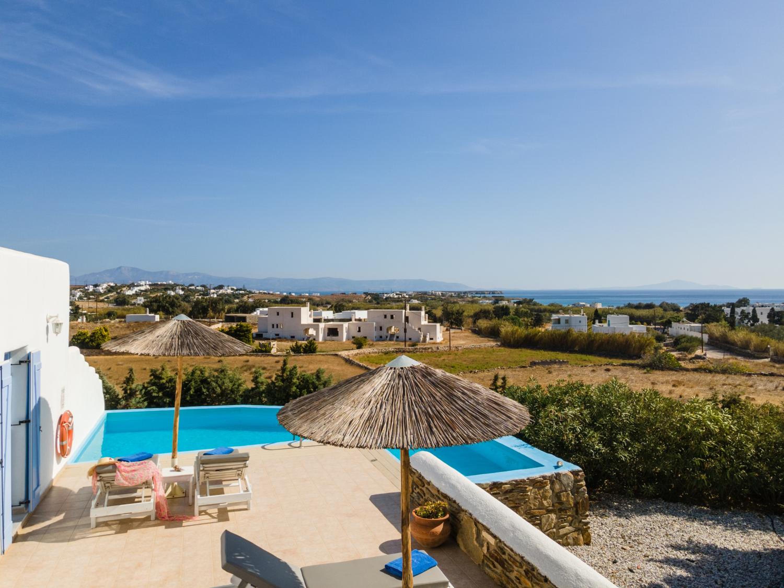Four-Bedroom Villa with Private Pool photo 2