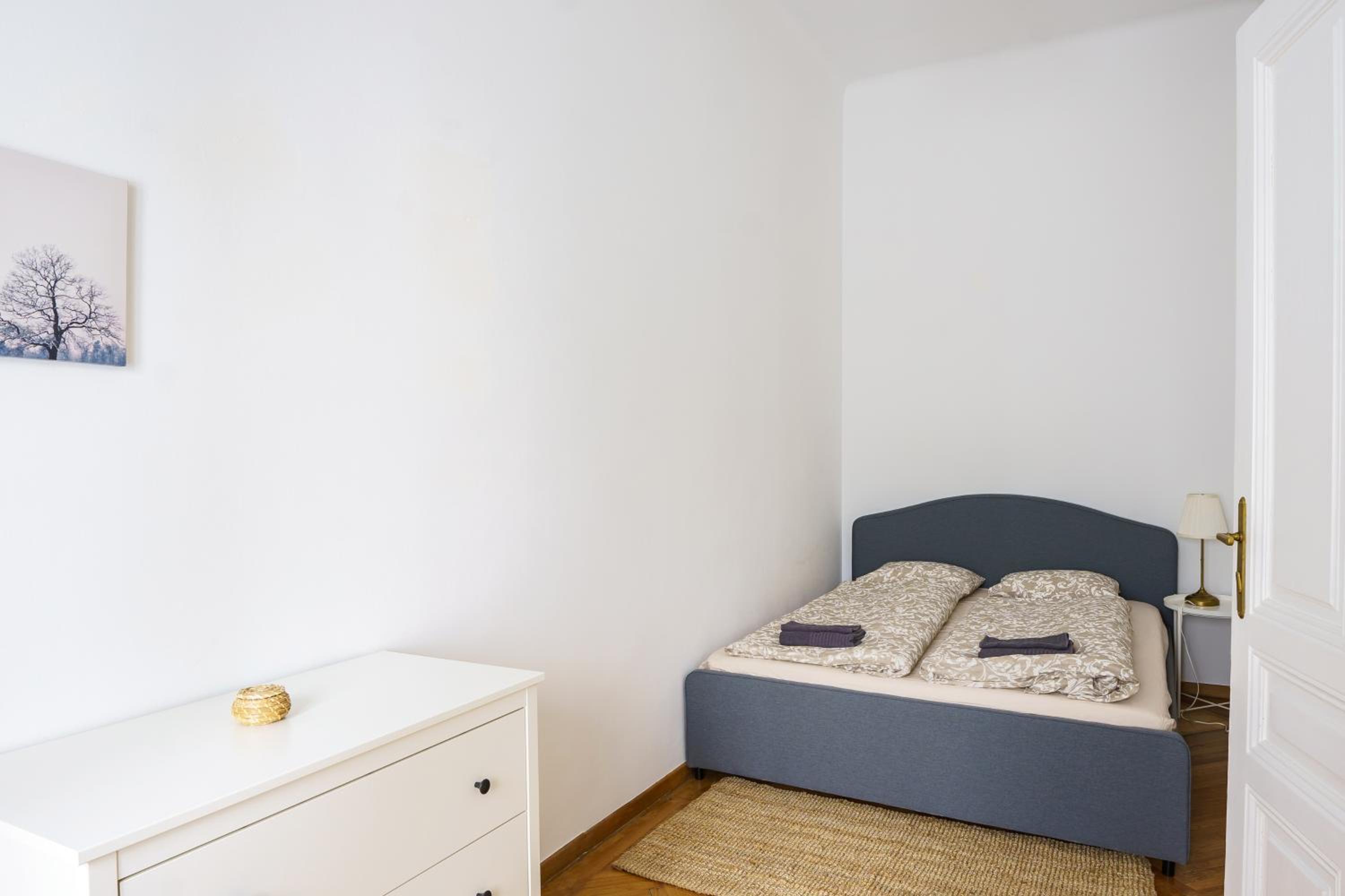 Two-Bedroom Apartment thumbnail 5