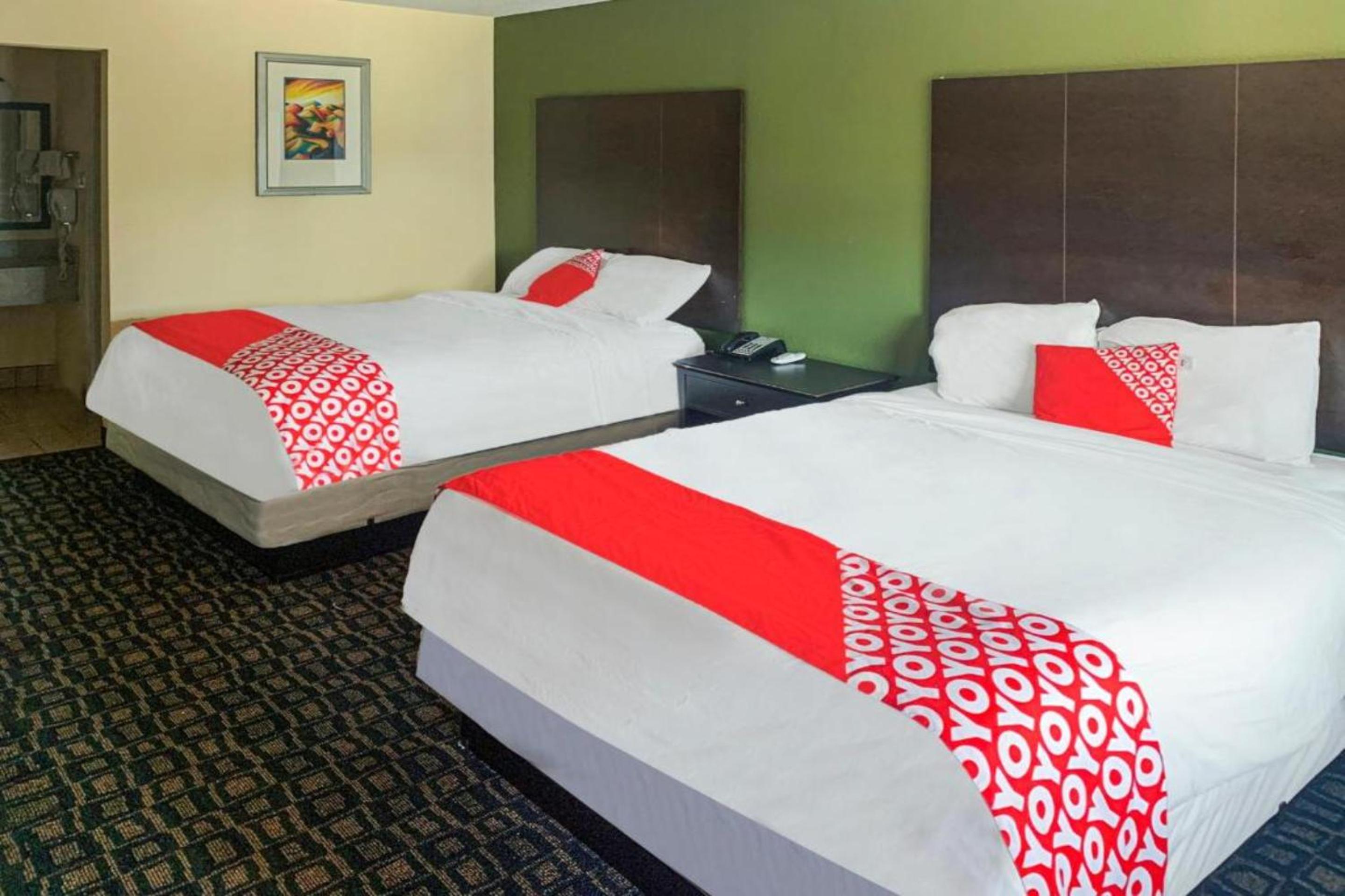 3 Queen Bed - Photo 8