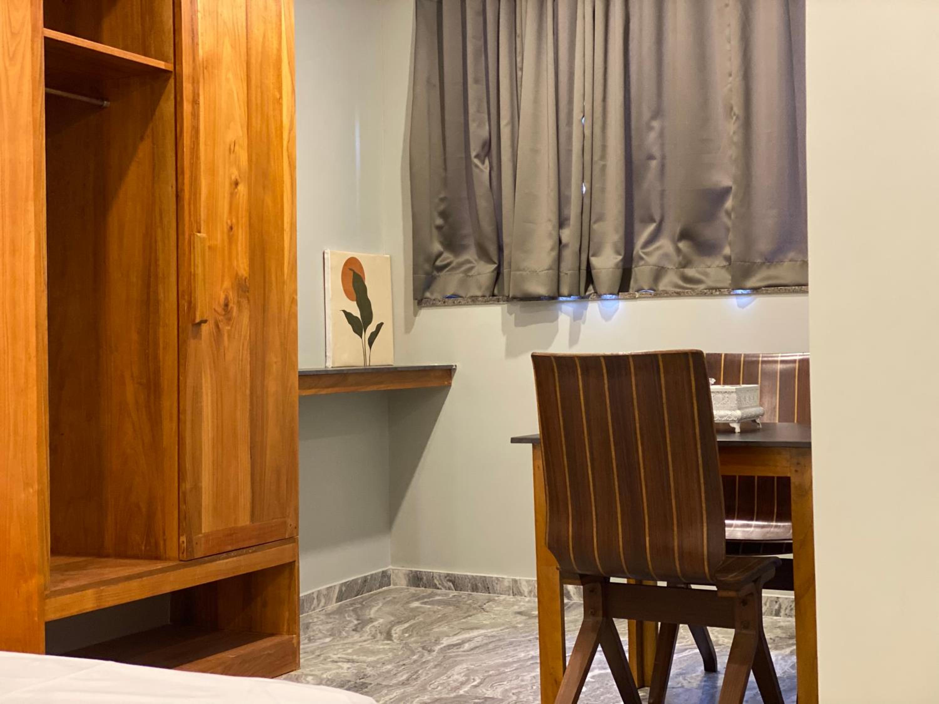 Budget Double Room photo 3