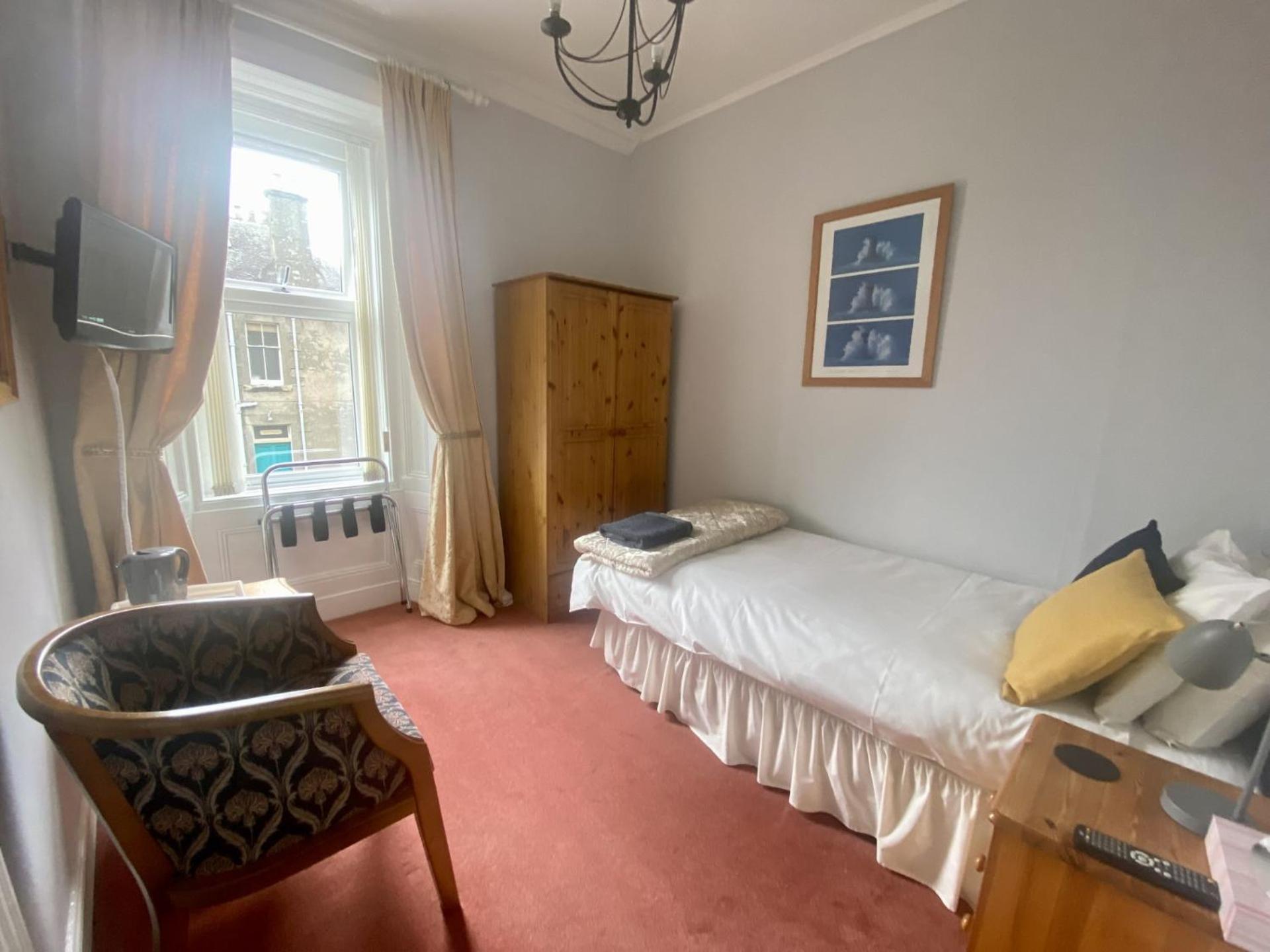 Single Room with Private External Bathroom photo 1