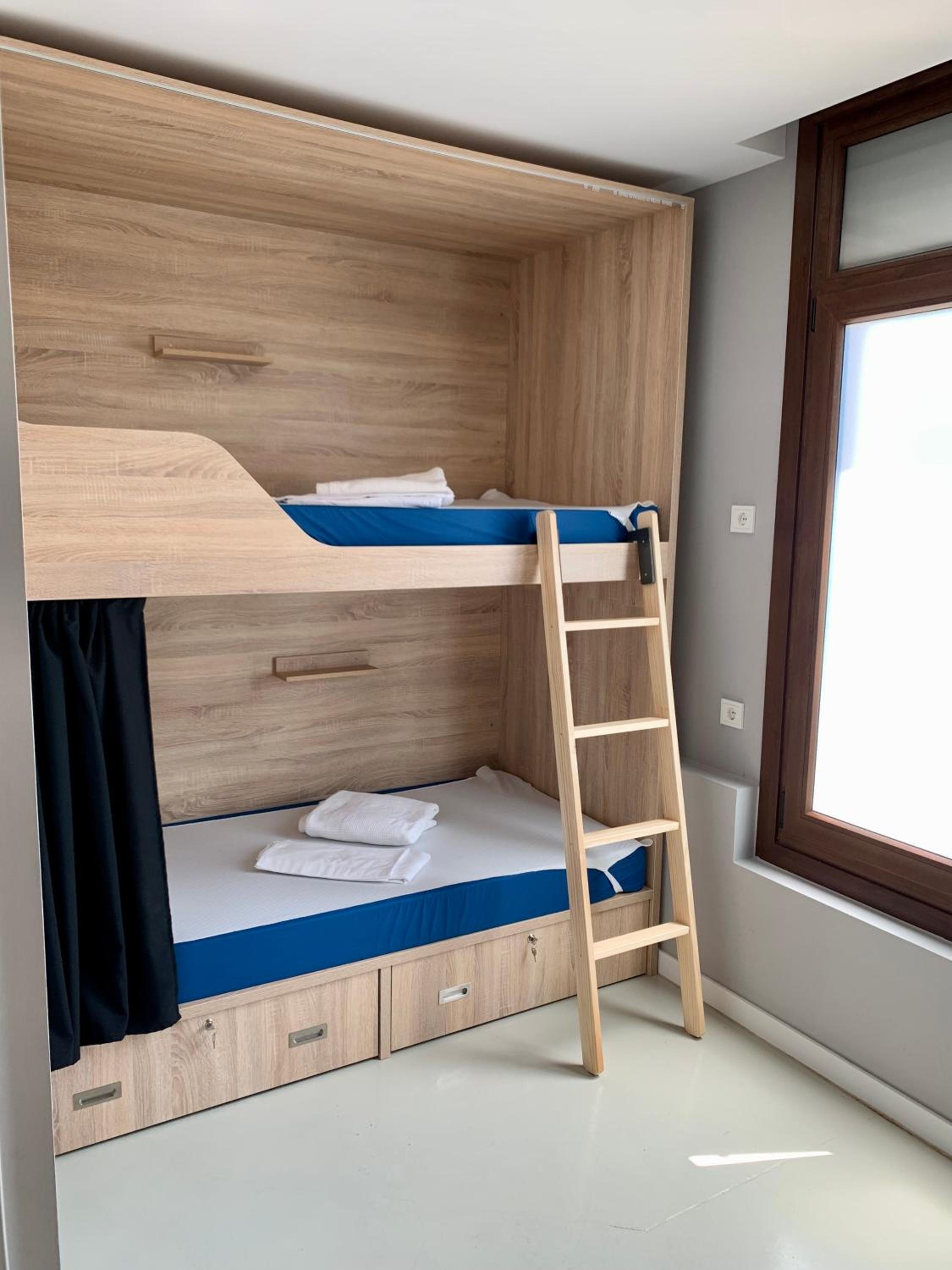 Bunk Bed in Mixed Dormitory Room photo 2