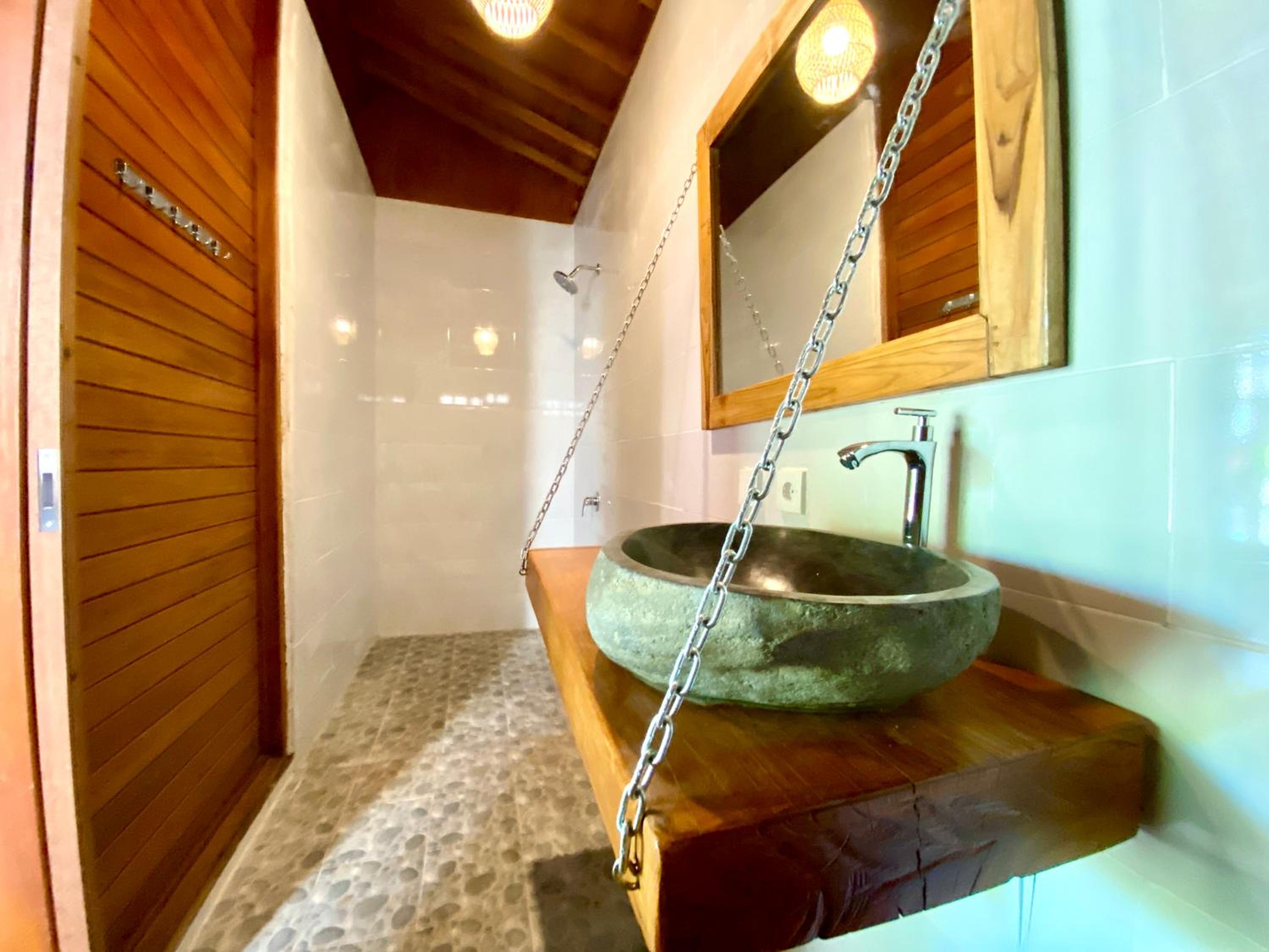 Triple Room with Pool View photo 3