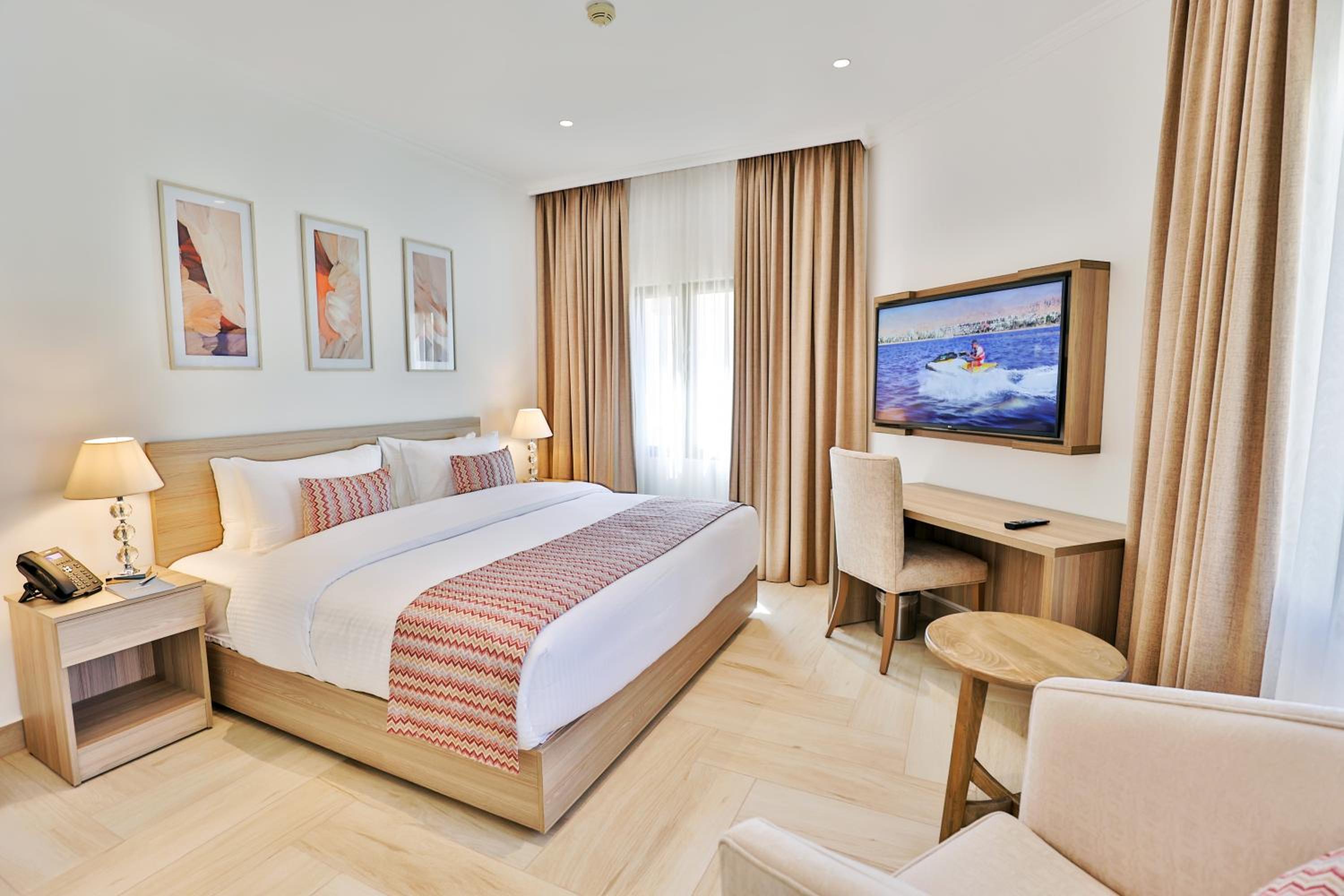 Deluxe King Room