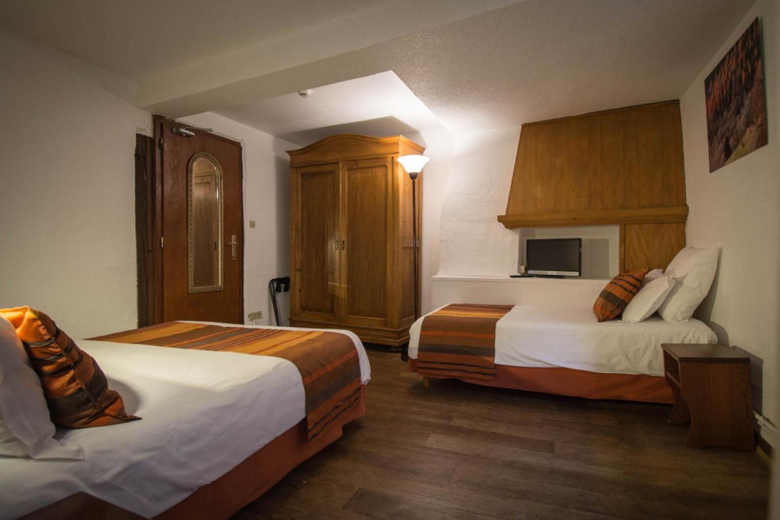 Standard Double Room or twin - Photo 4
