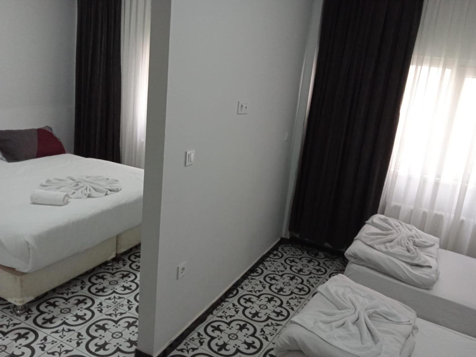 Large Suite photo 3