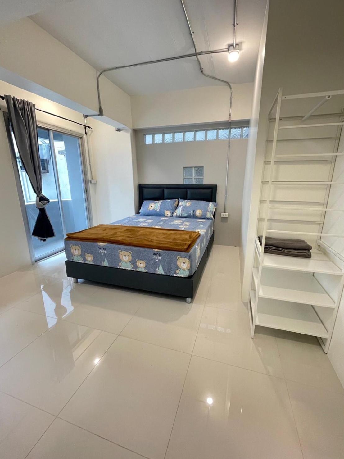 Standard Double Room With Shared Bathroom photo 3