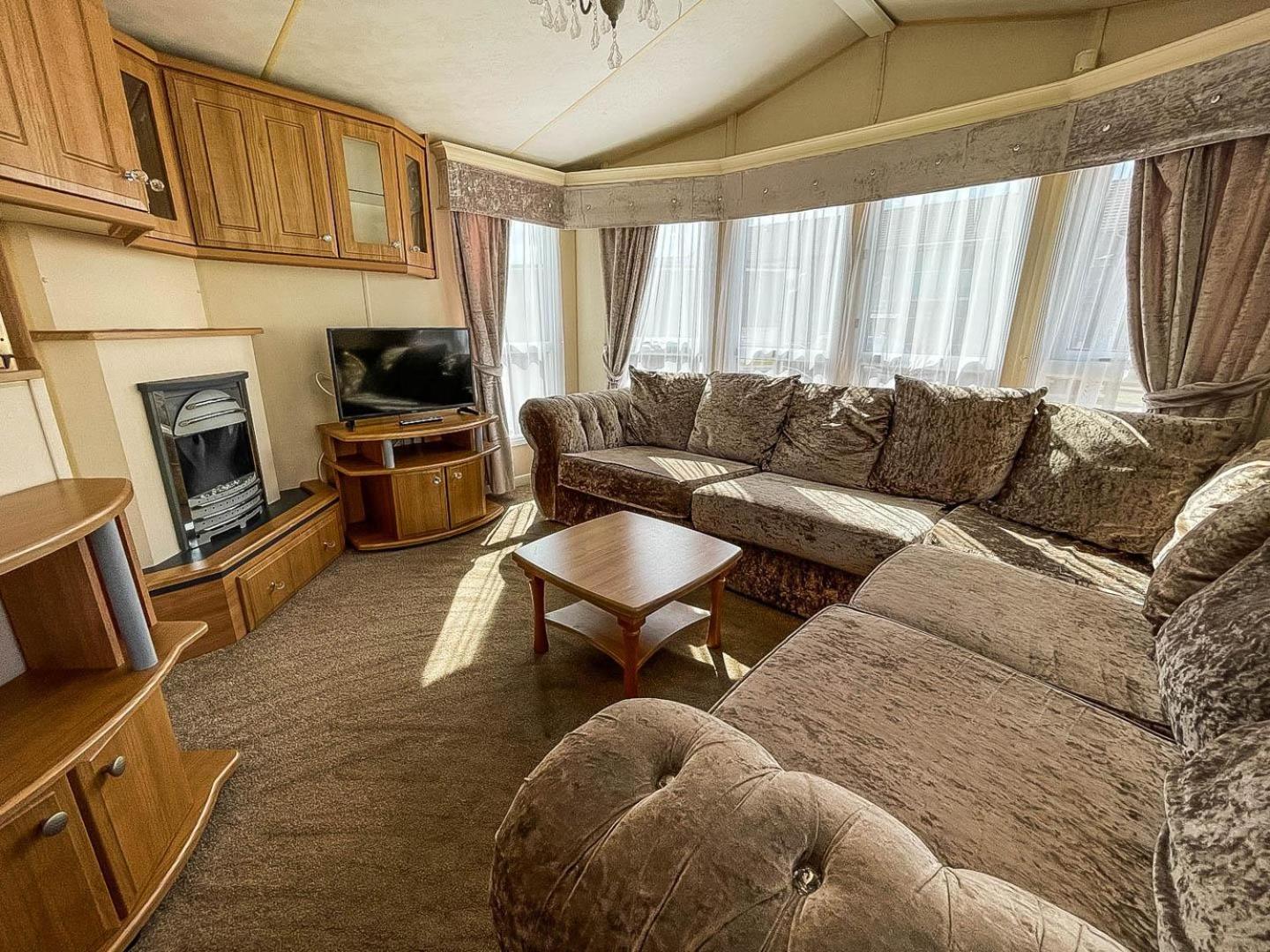 Mobile Home photo 1