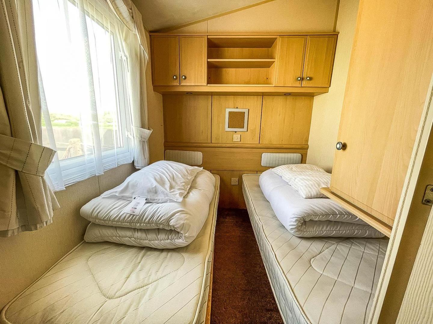 Mobile Home photo 2