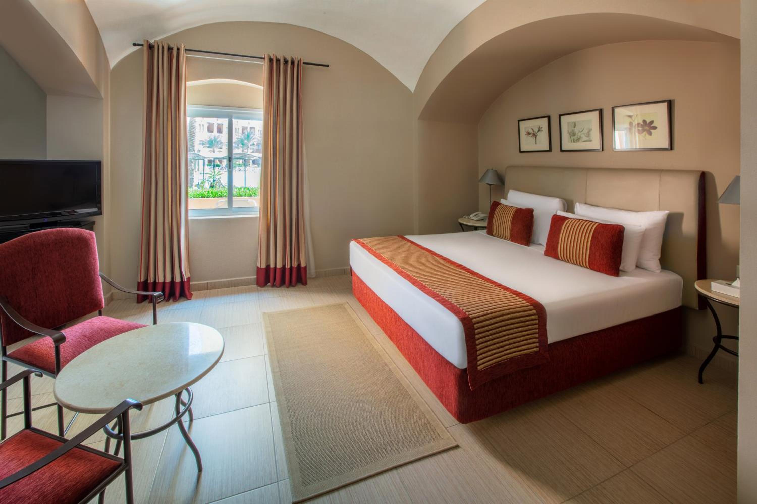 Junior Suite with Pool View