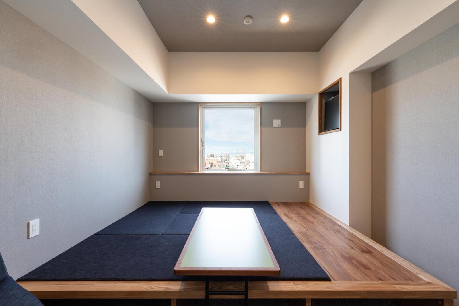 Standard Family Room - Photo 3