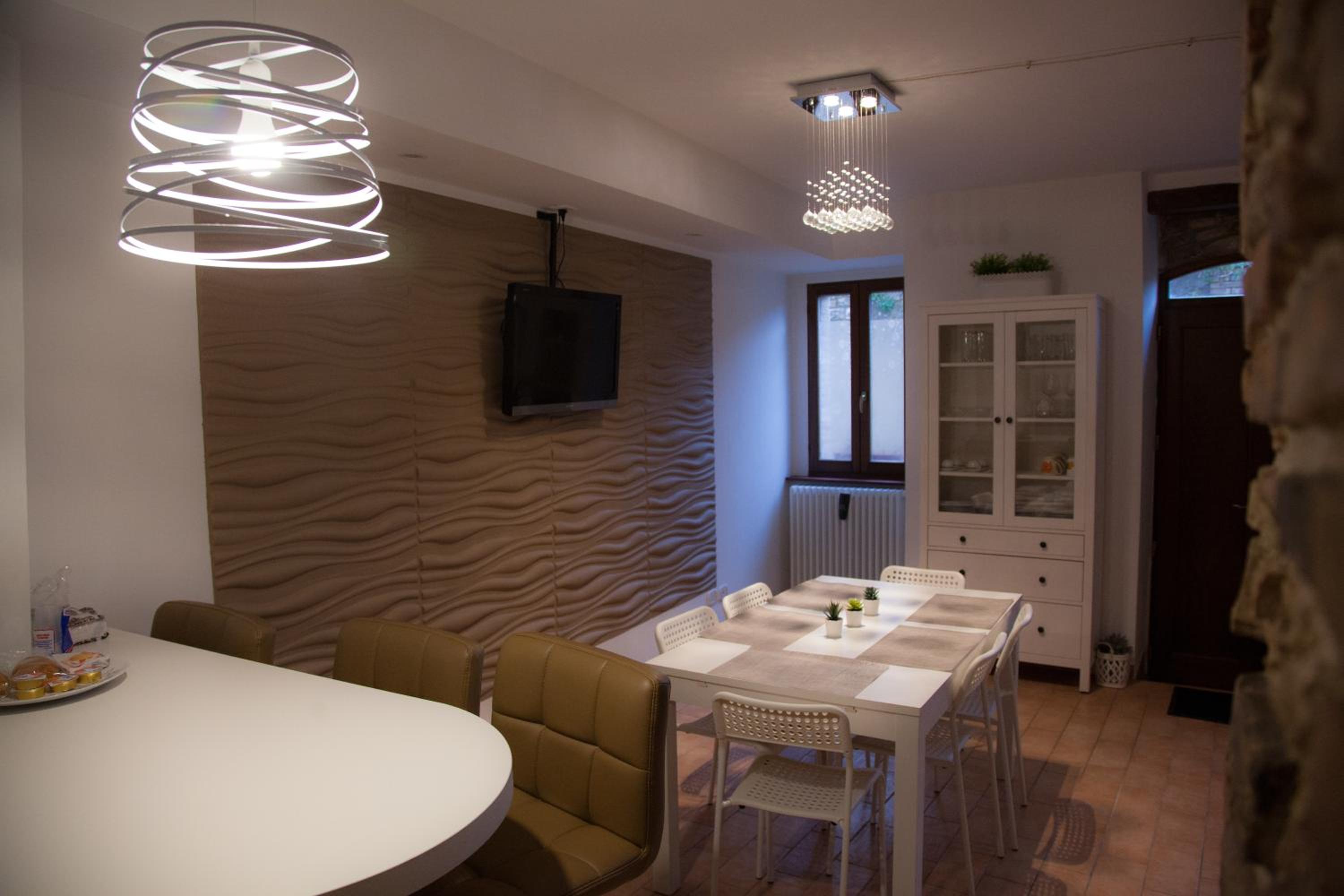 Two-Bedroom House - Photo 15