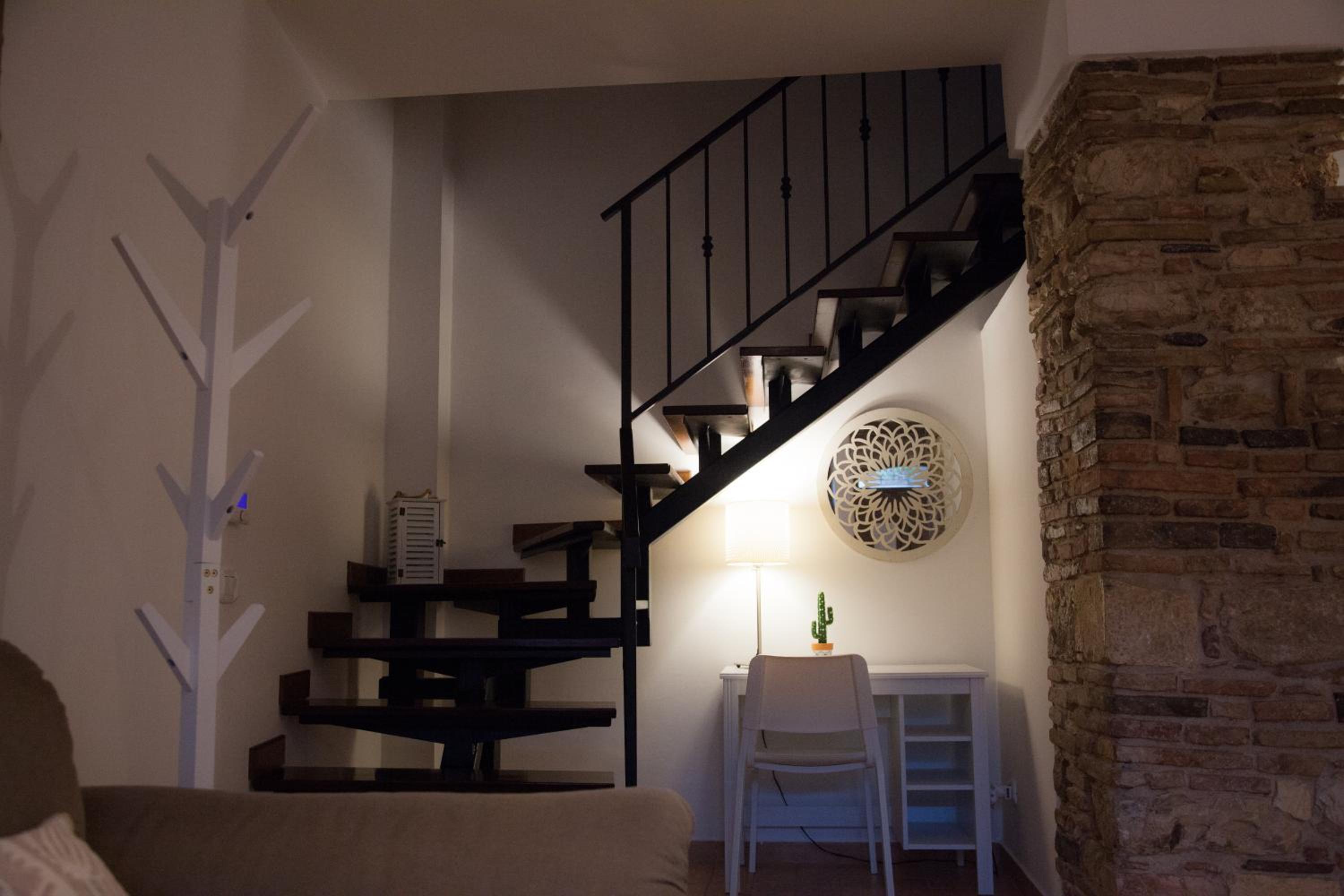 Two-Bedroom House - Photo 20