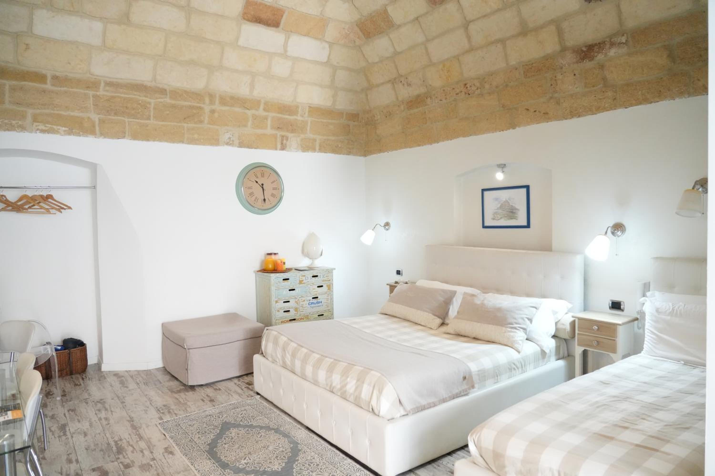 Superior Triple Room - Photo 8