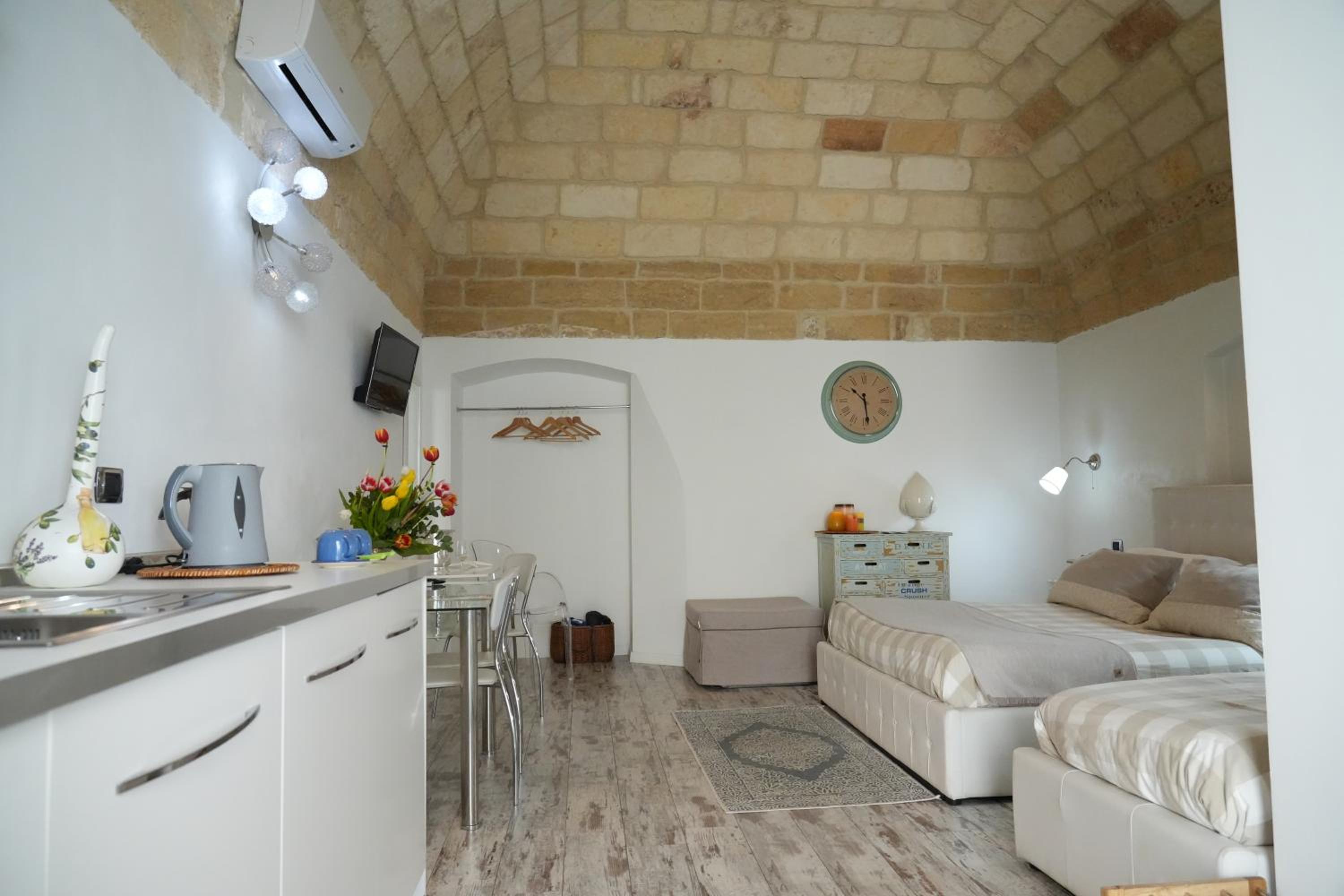 Superior Triple Room - Photo 4