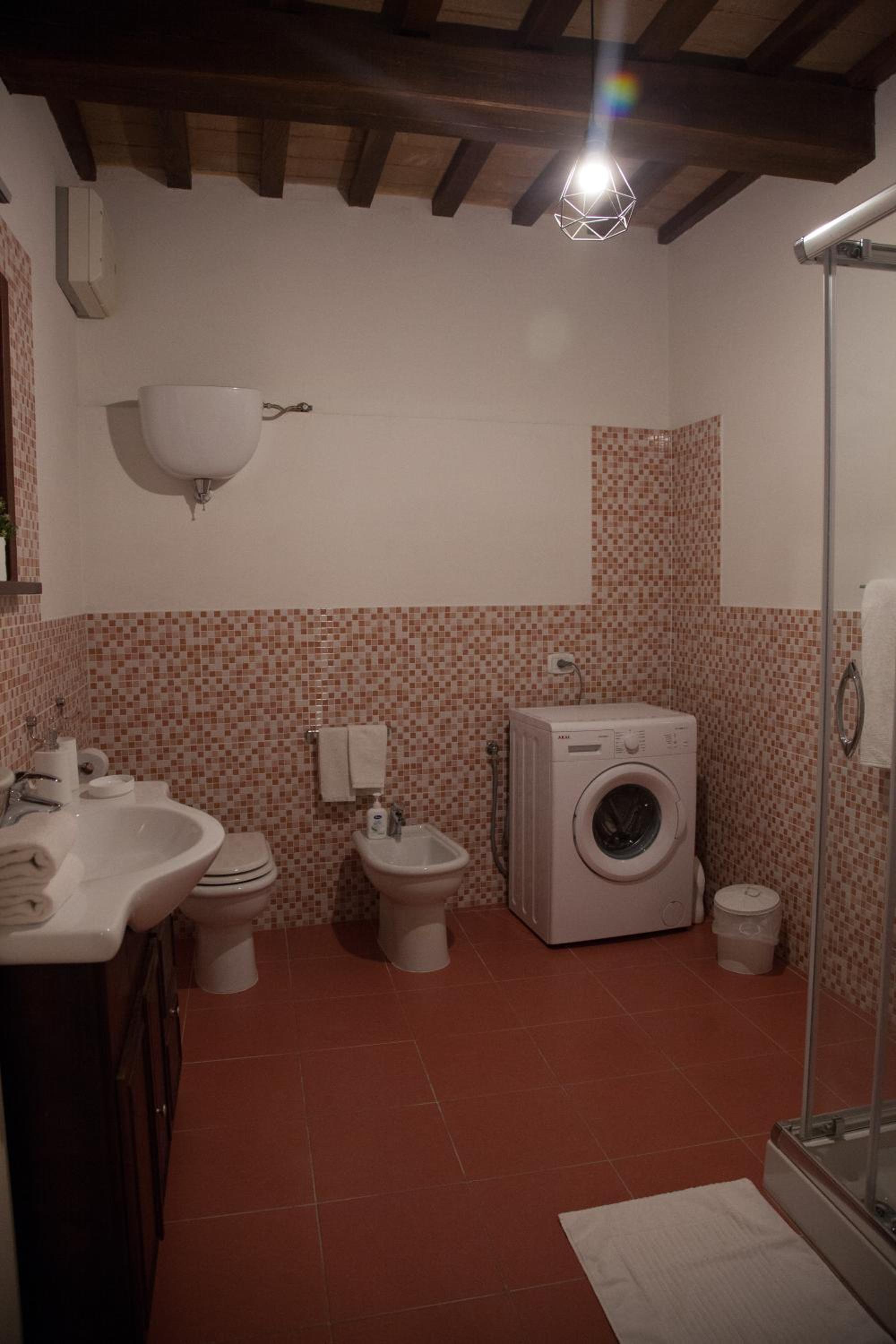 Two-Bedroom House - Photo 11