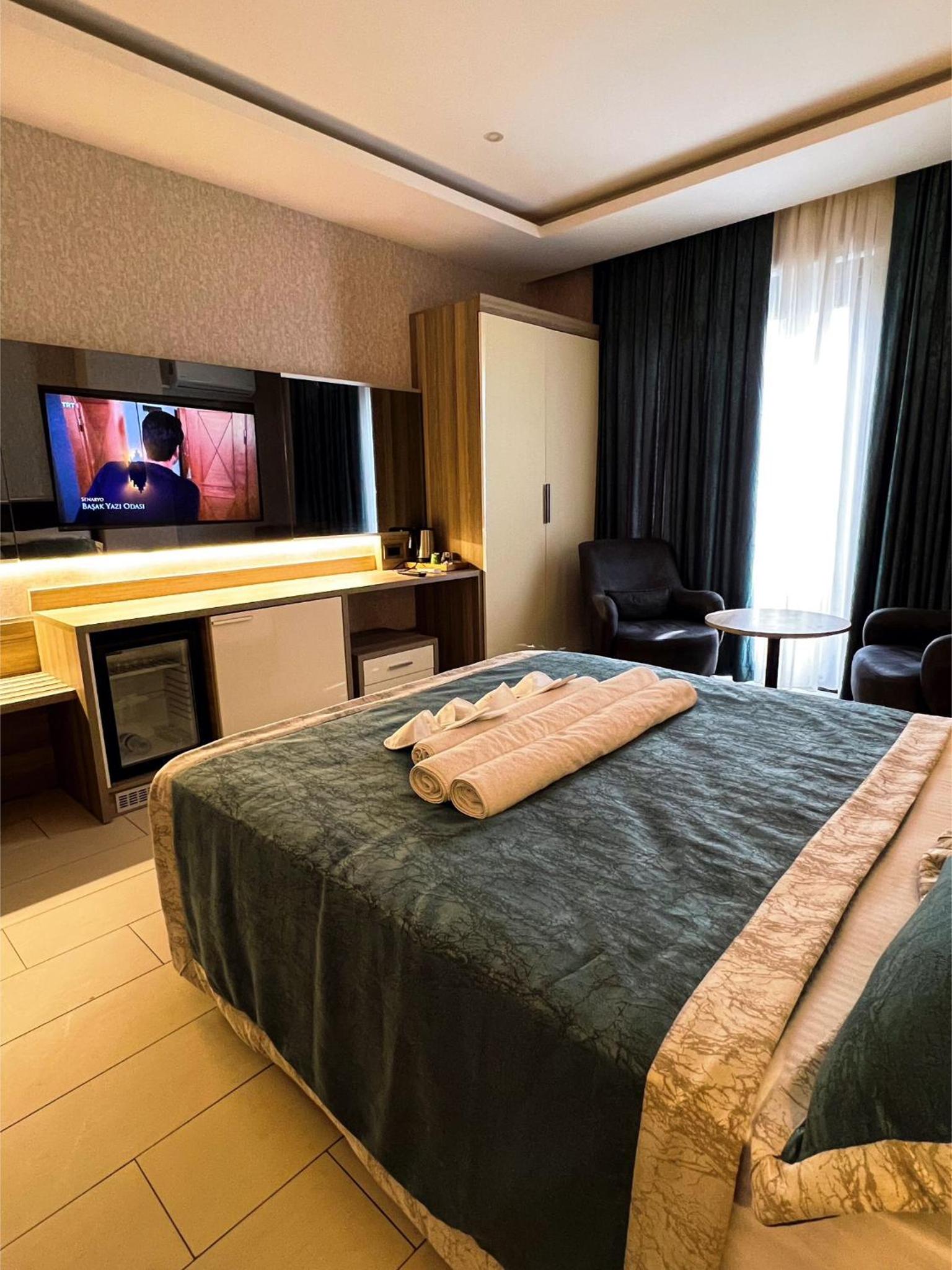 Deluxe Suite photo 1