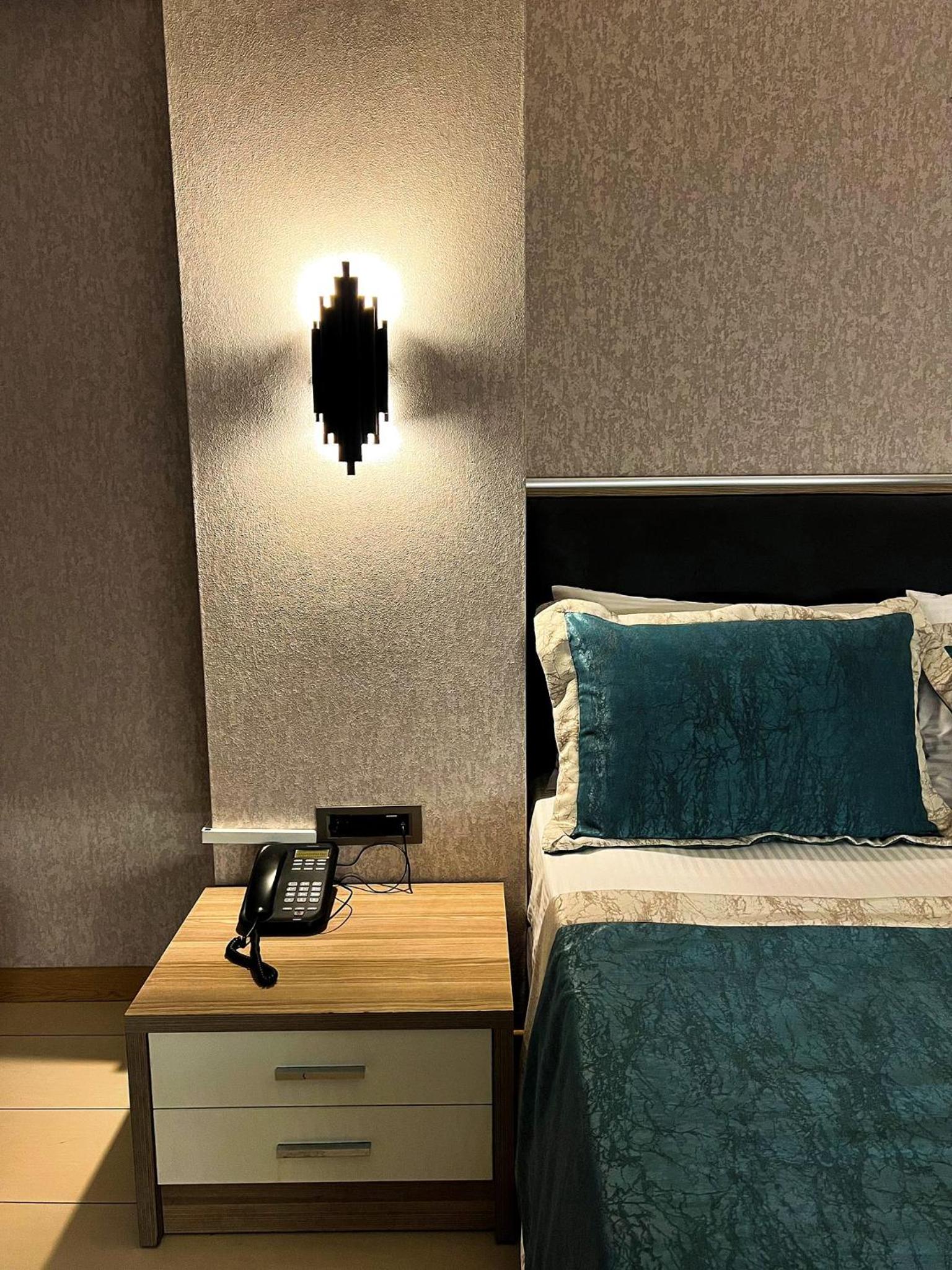 Deluxe Suite photo 3