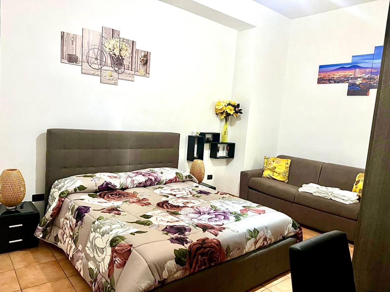 Standard King Room - Photo 1