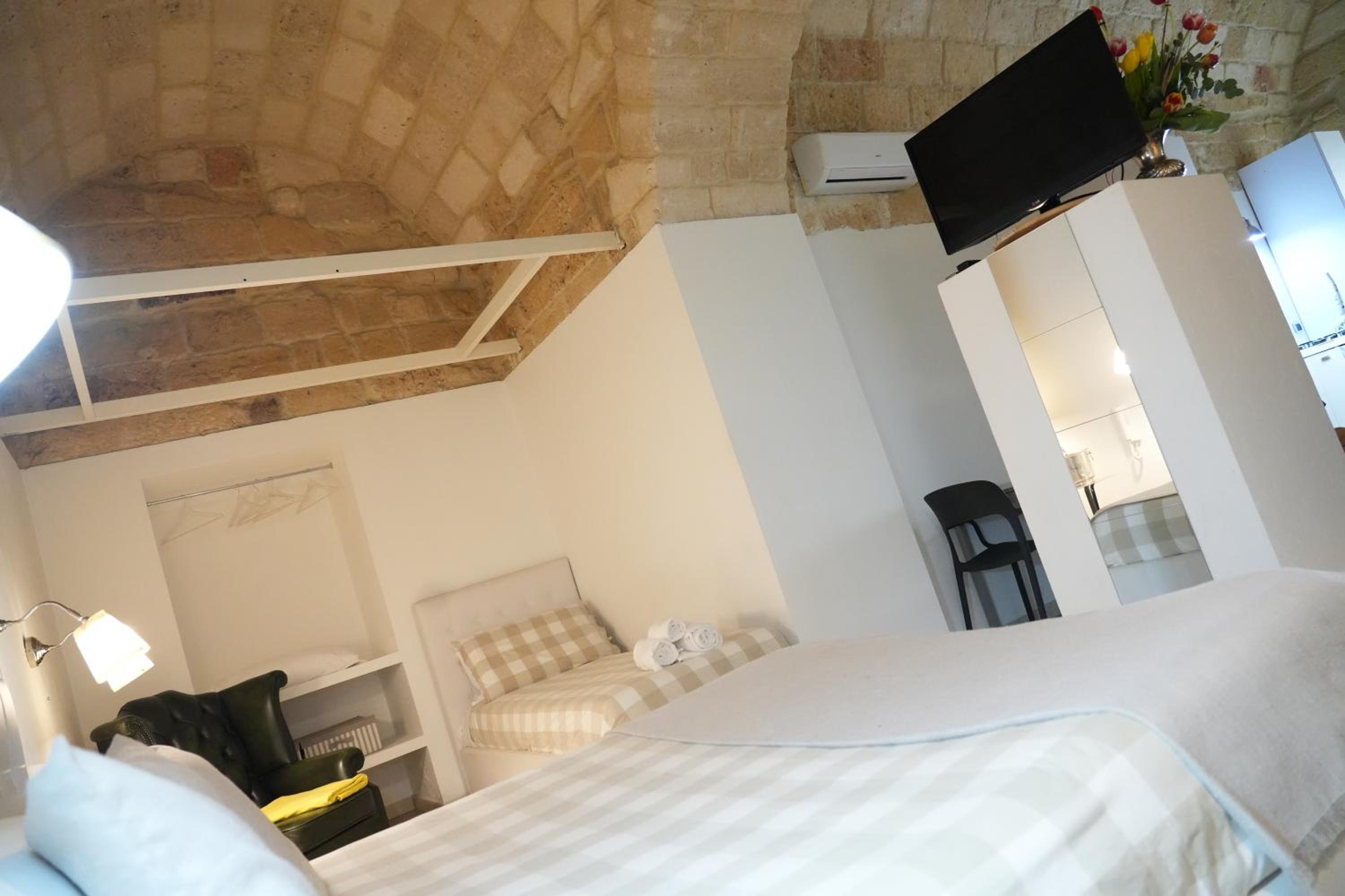 Classic Quadruple Room