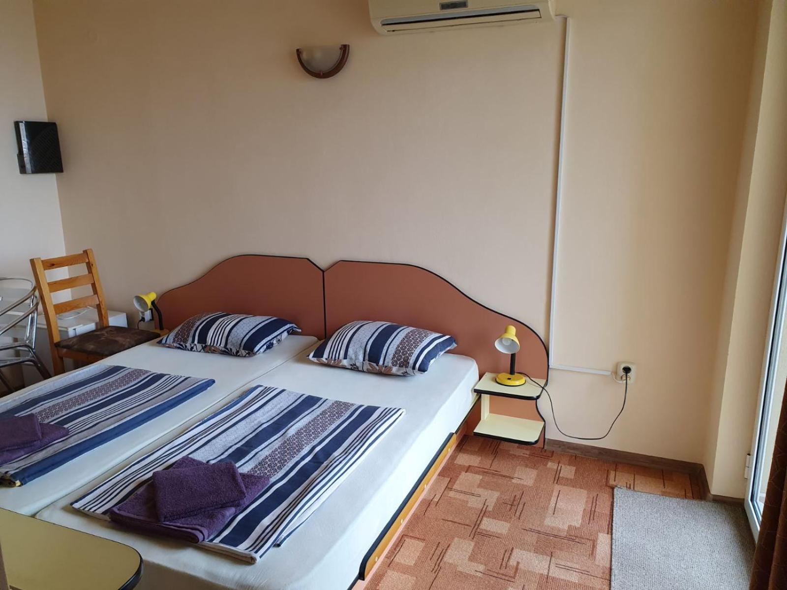Double or Twin Room with Sea View photo 1