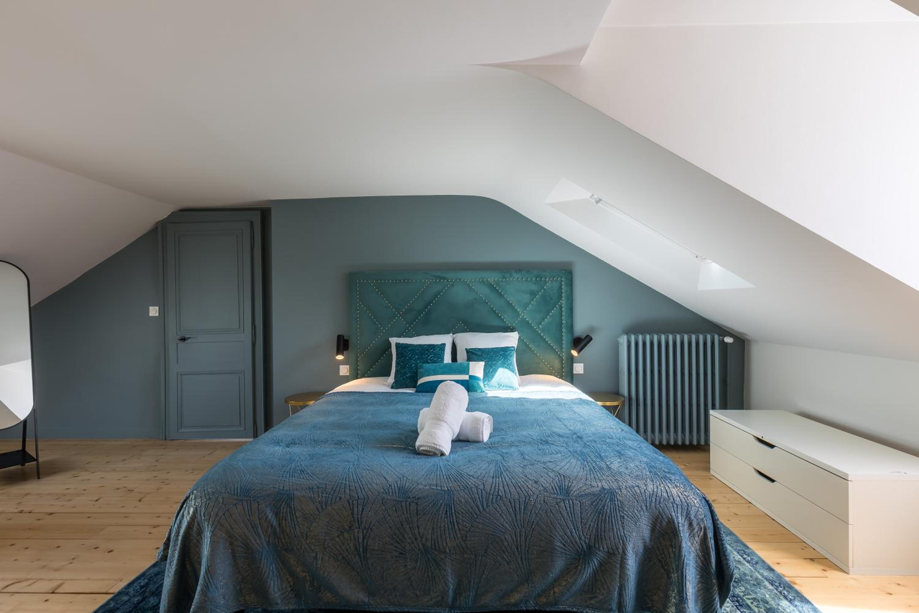 Double Room with Private Bathroom - Photo 18