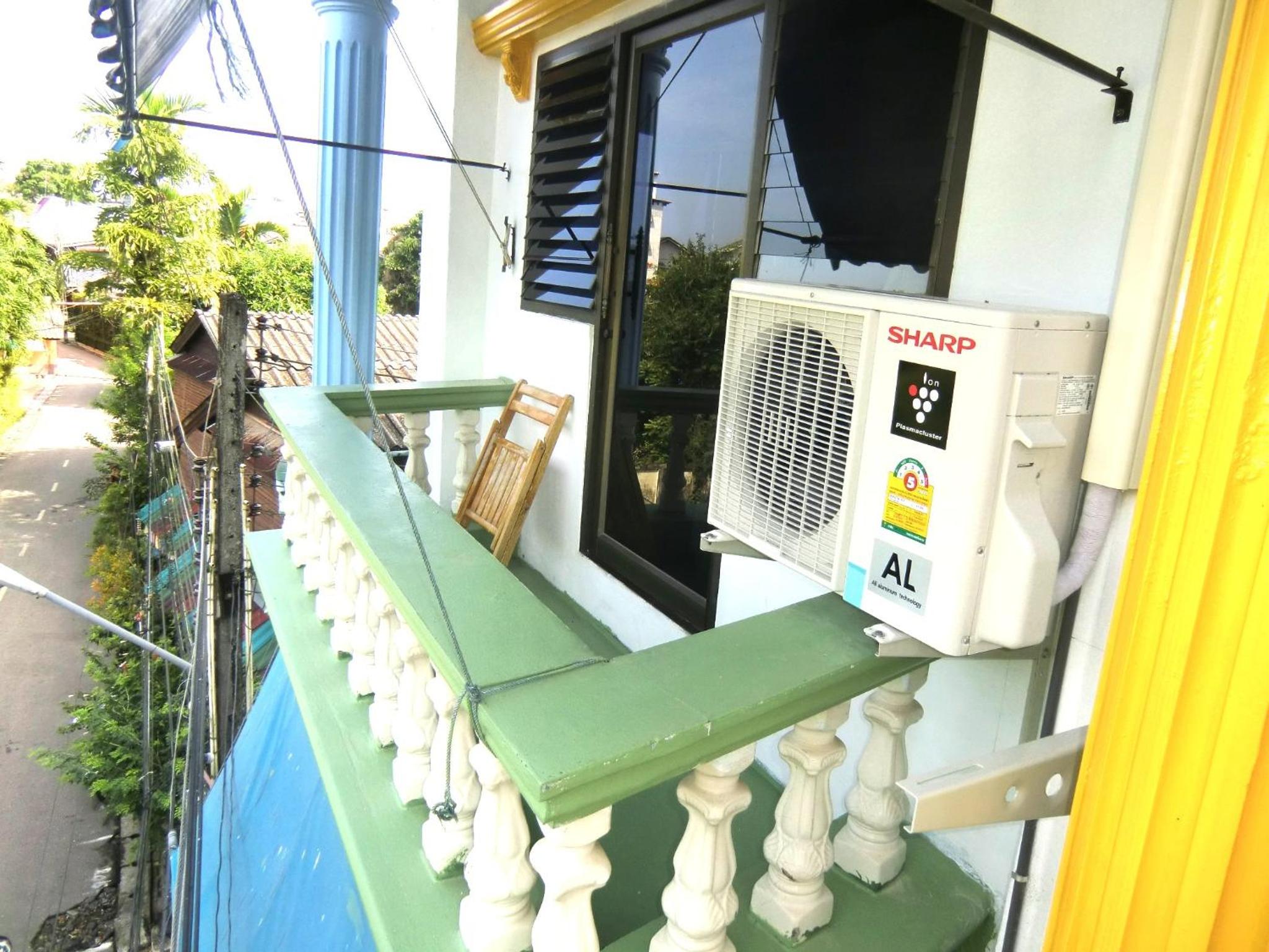 Double Room with Balcony and Air Conditioning photo 3