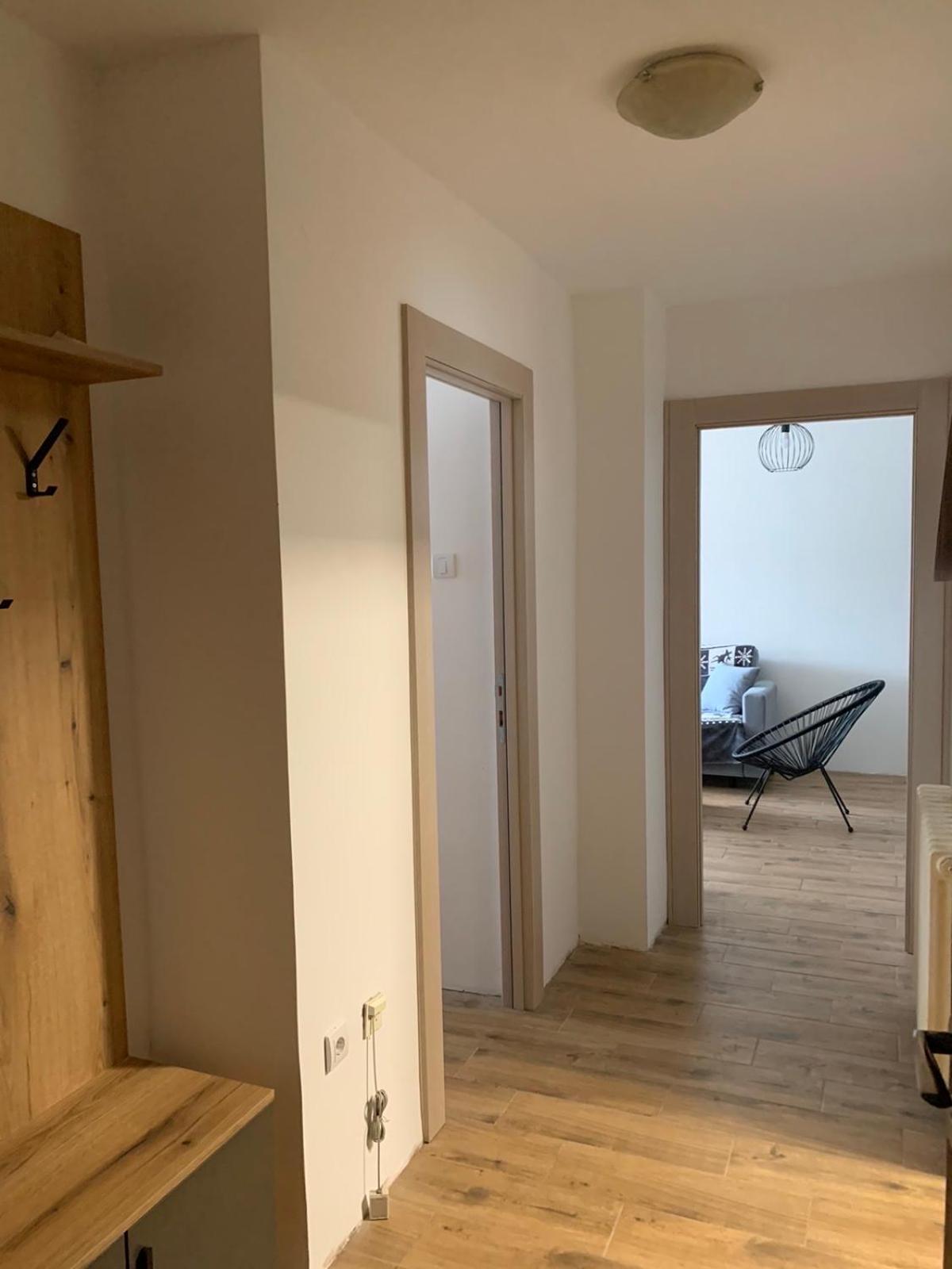 One-Bedroom Apartment photo 3