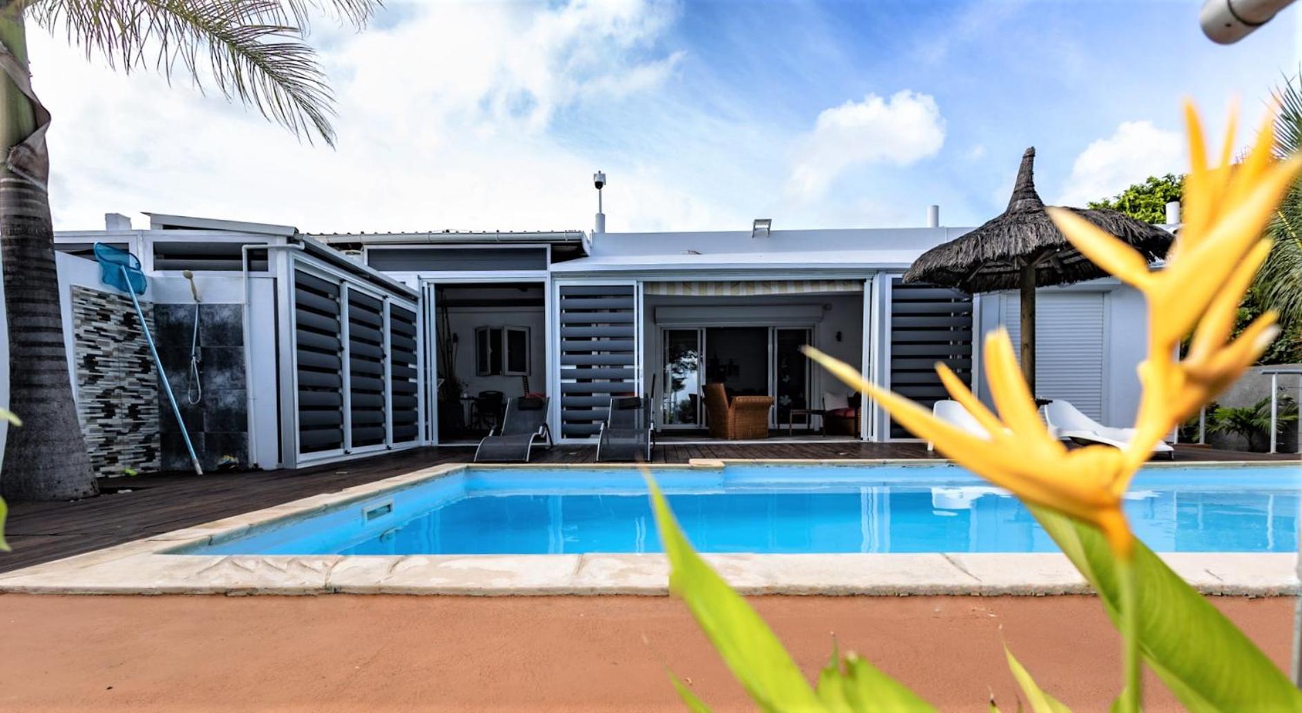 Three-Bedroom Villa photo 2