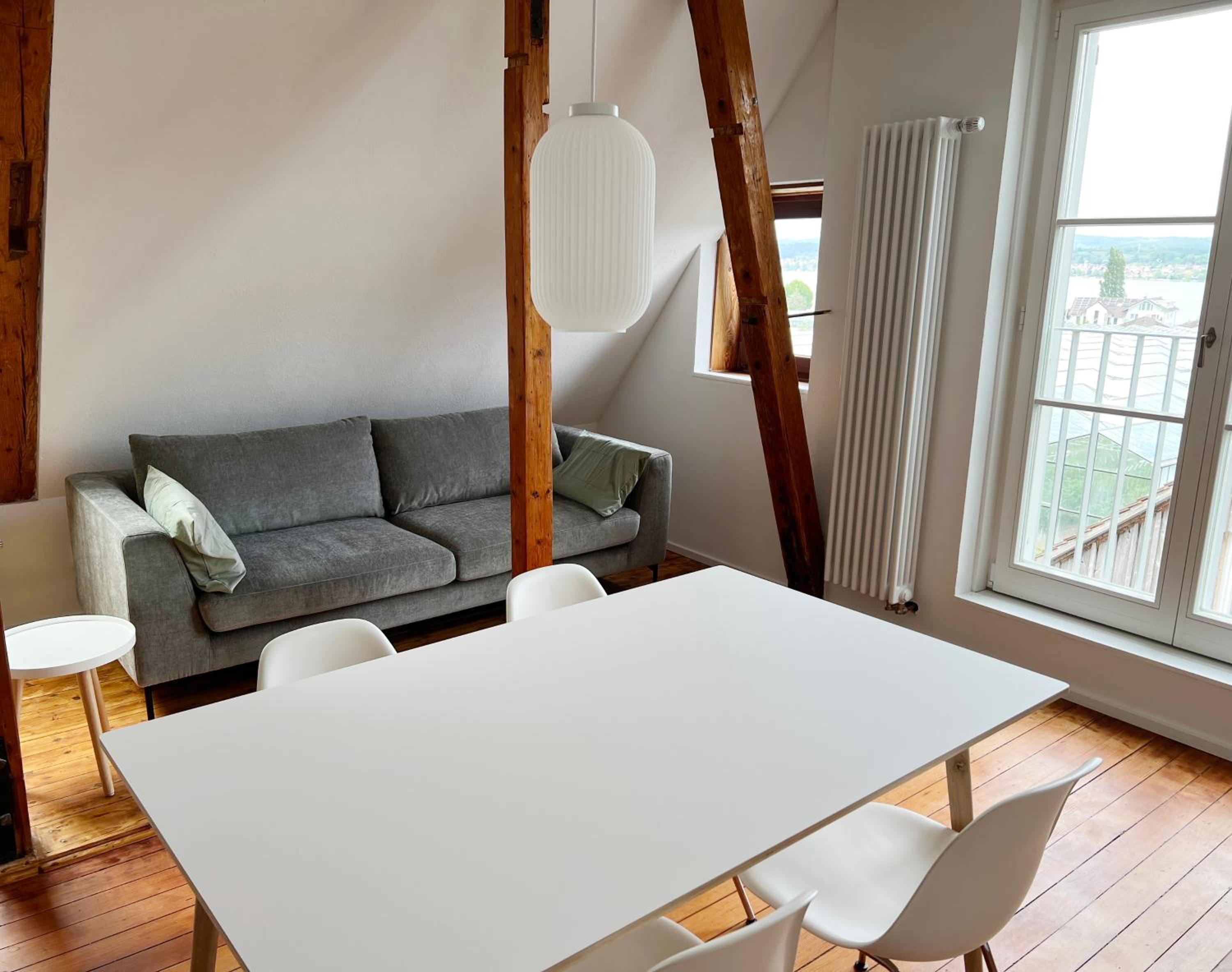 Apartment - Split Level photo 2