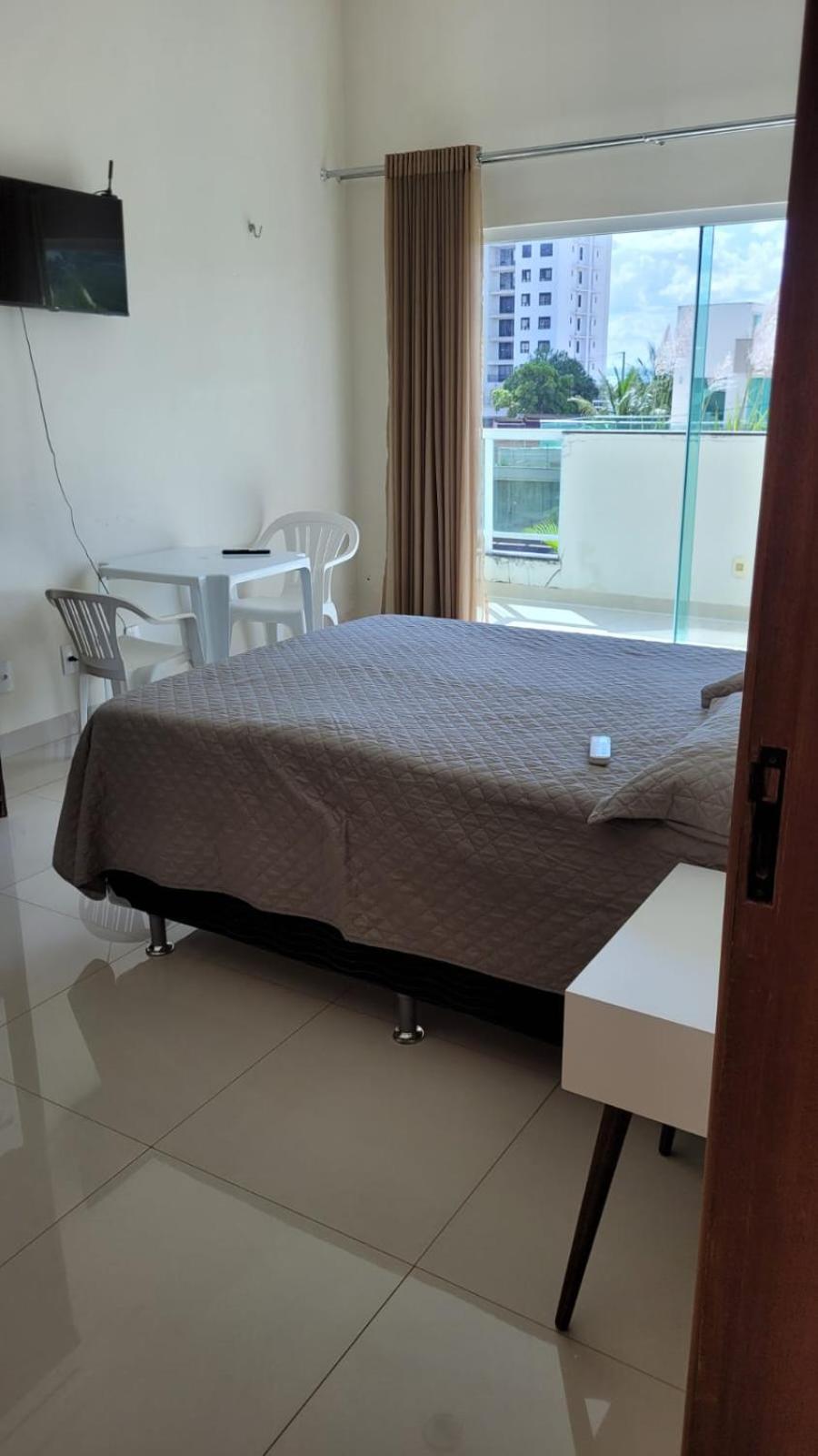 Suite with Balcony - Photo 2
