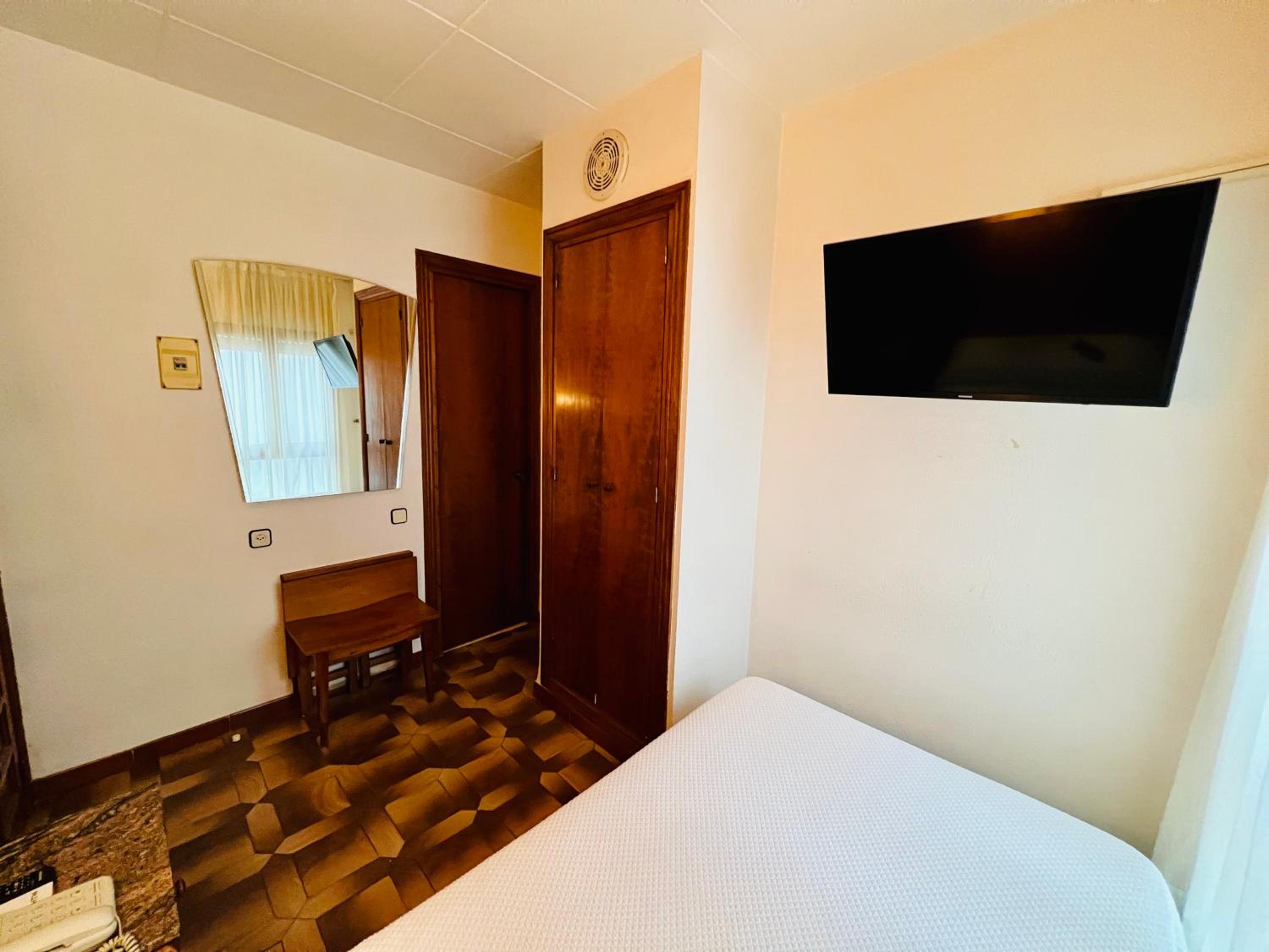 Economy Single Room photo 2
