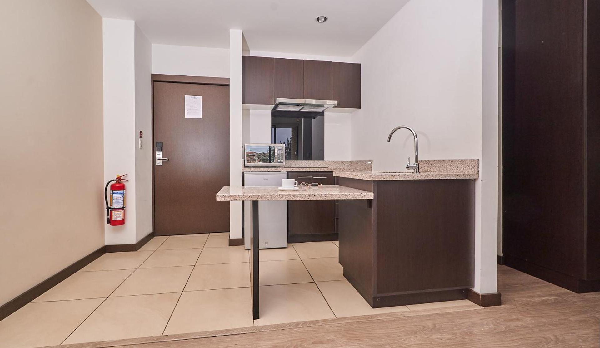 Standard Double Suite