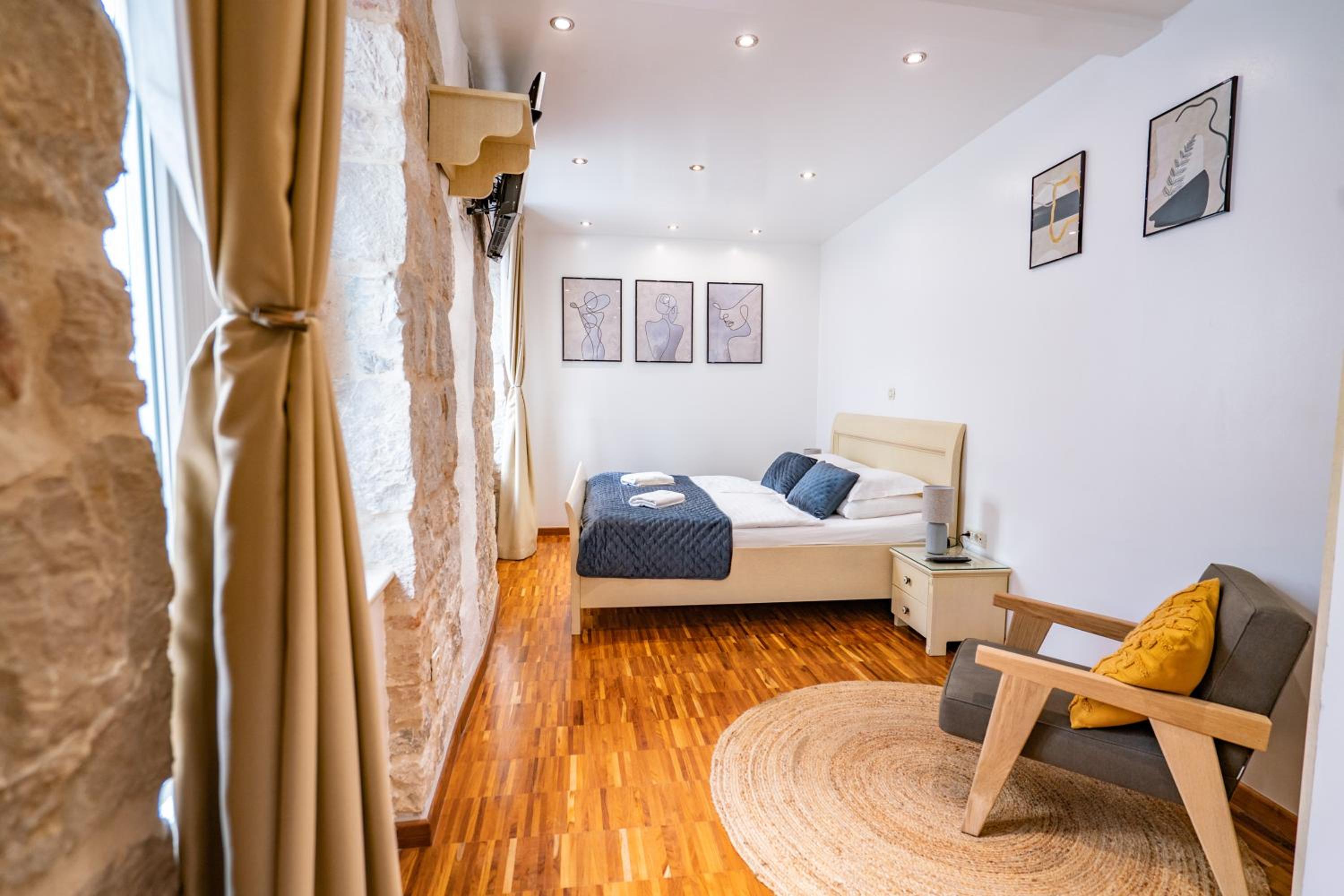 Deluxe Double Room - Narodni Trg 10
