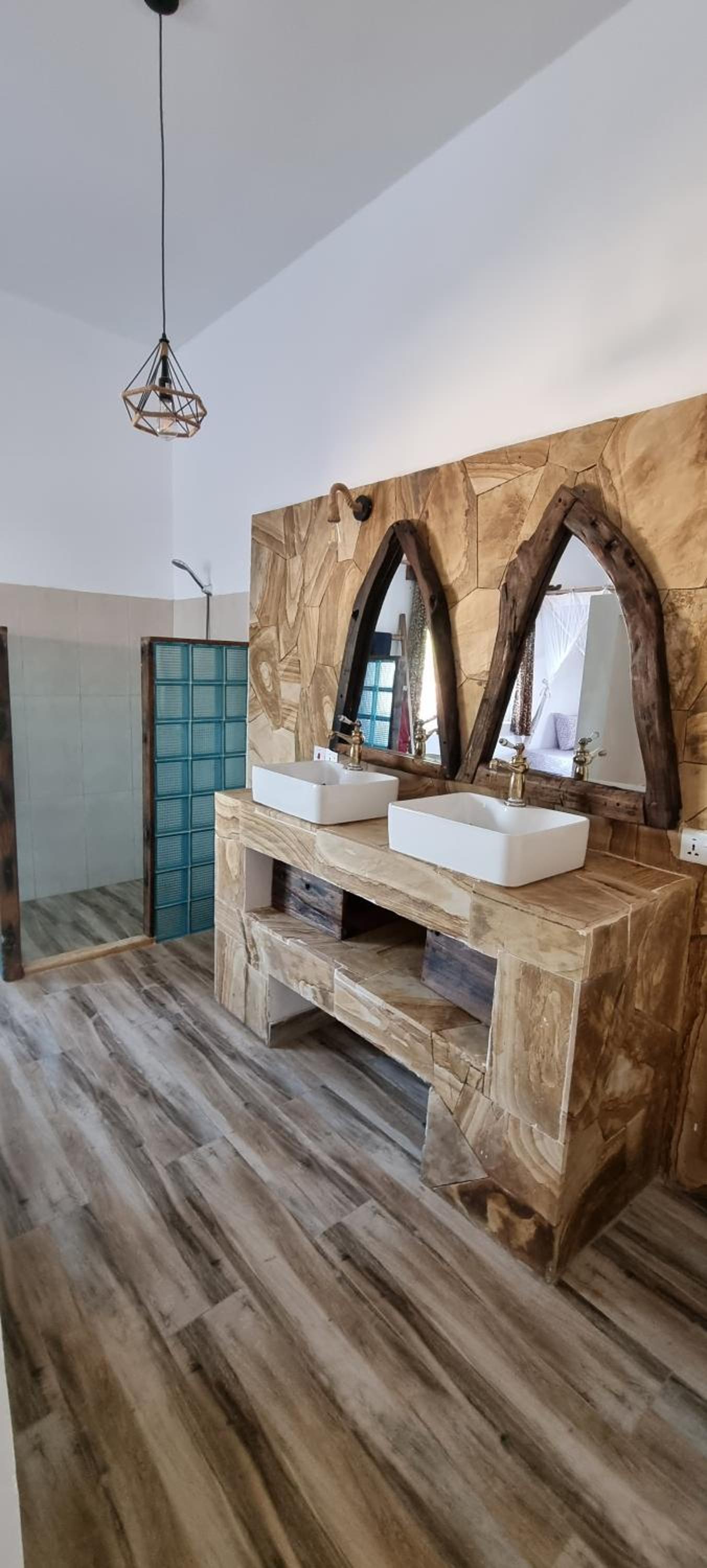 Deluxe Bungalow - Photo 17
