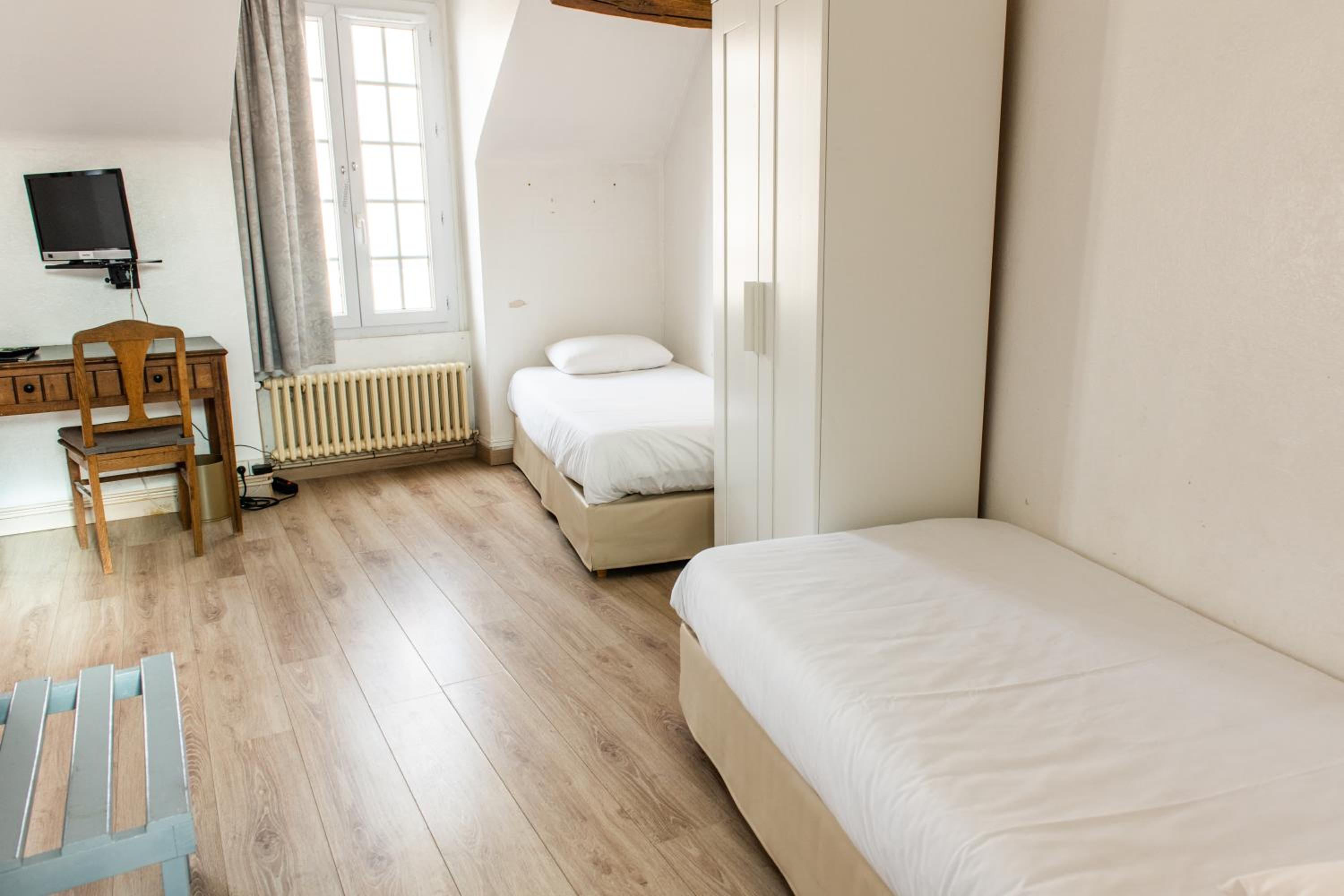 Quadruple Room - Photo 4