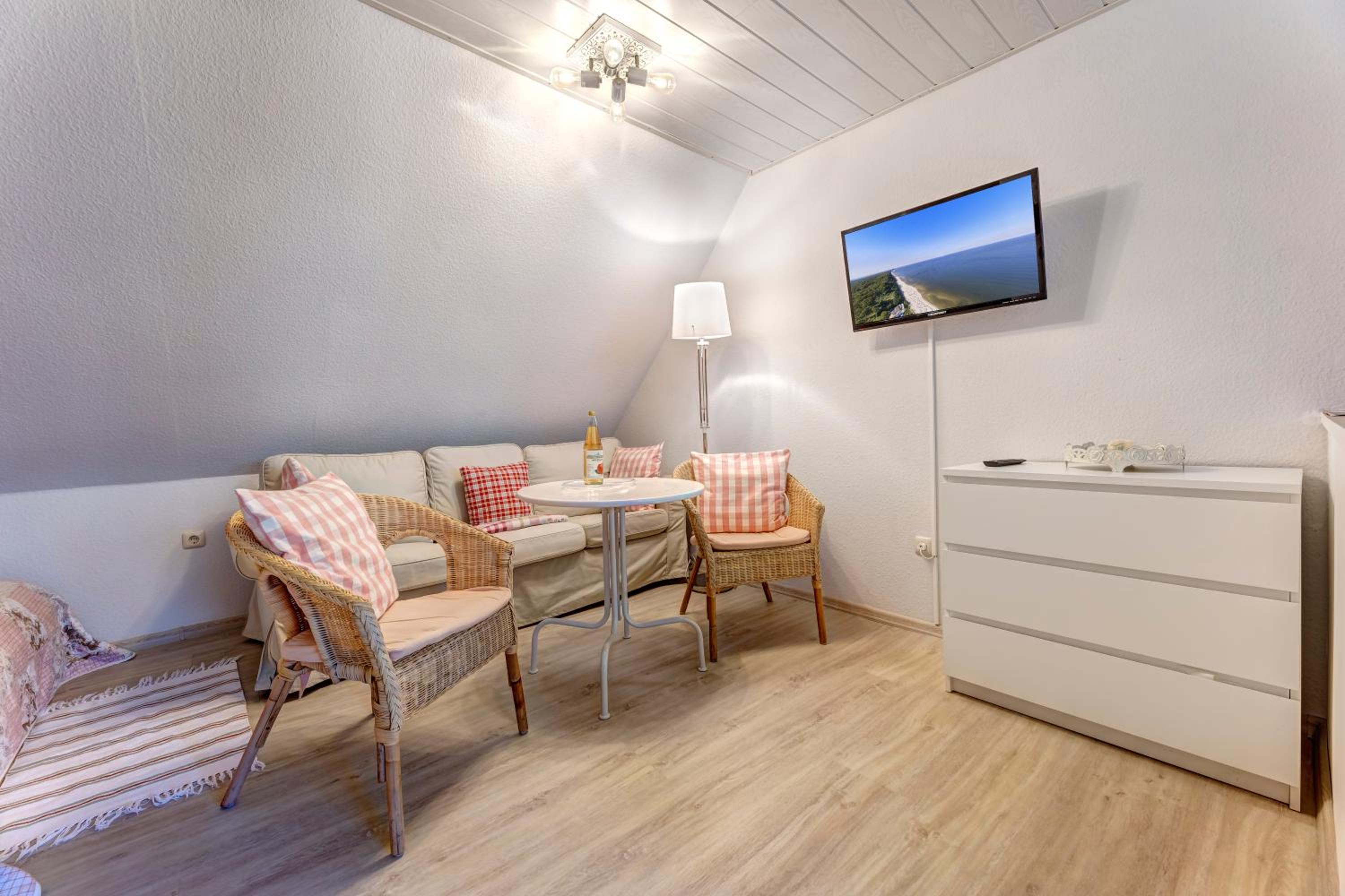 Studio Apartment photo 3