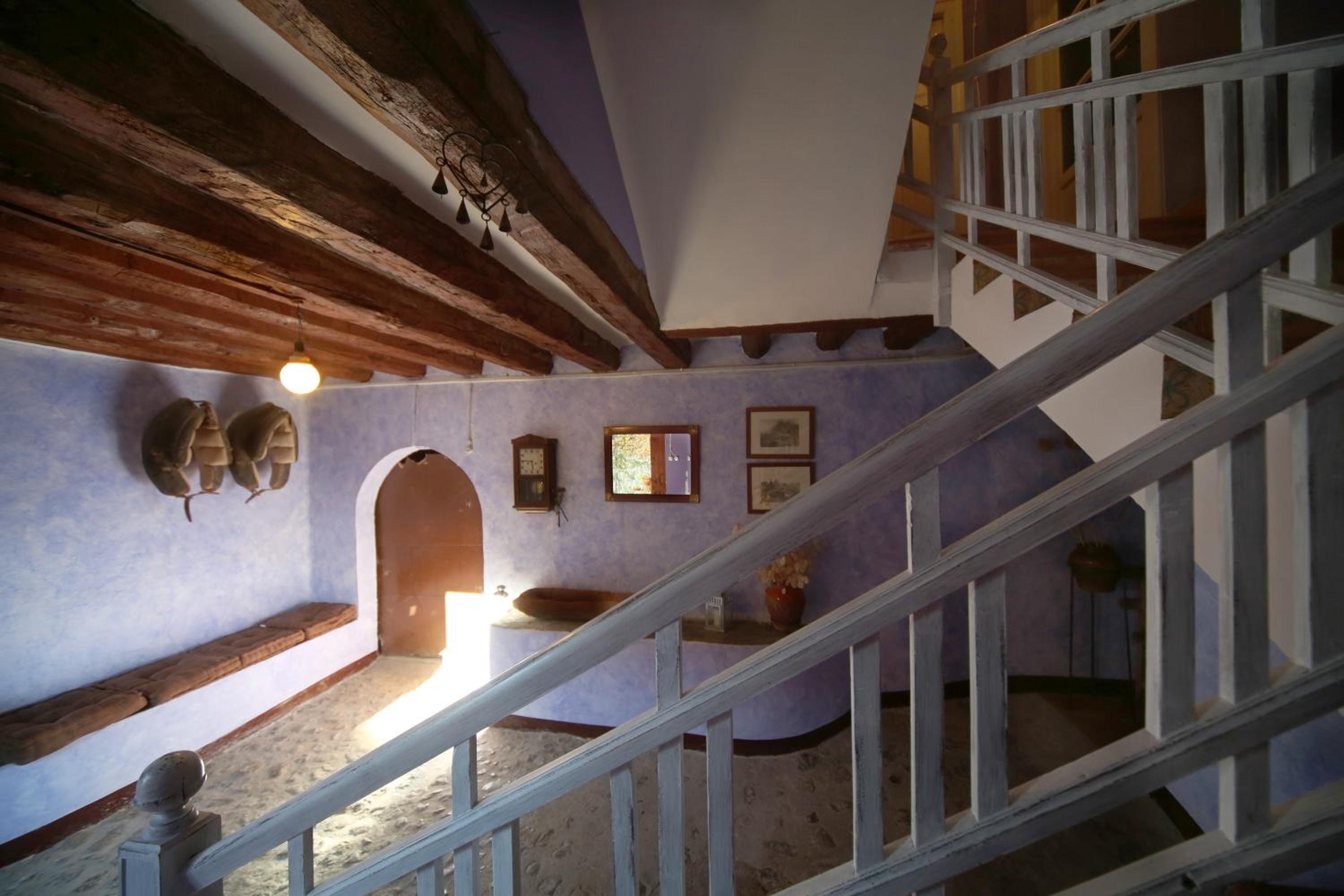 Deluxe King Suite photo 3
