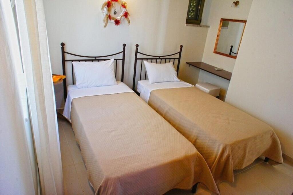 Three-Bedroom Villa photo 3