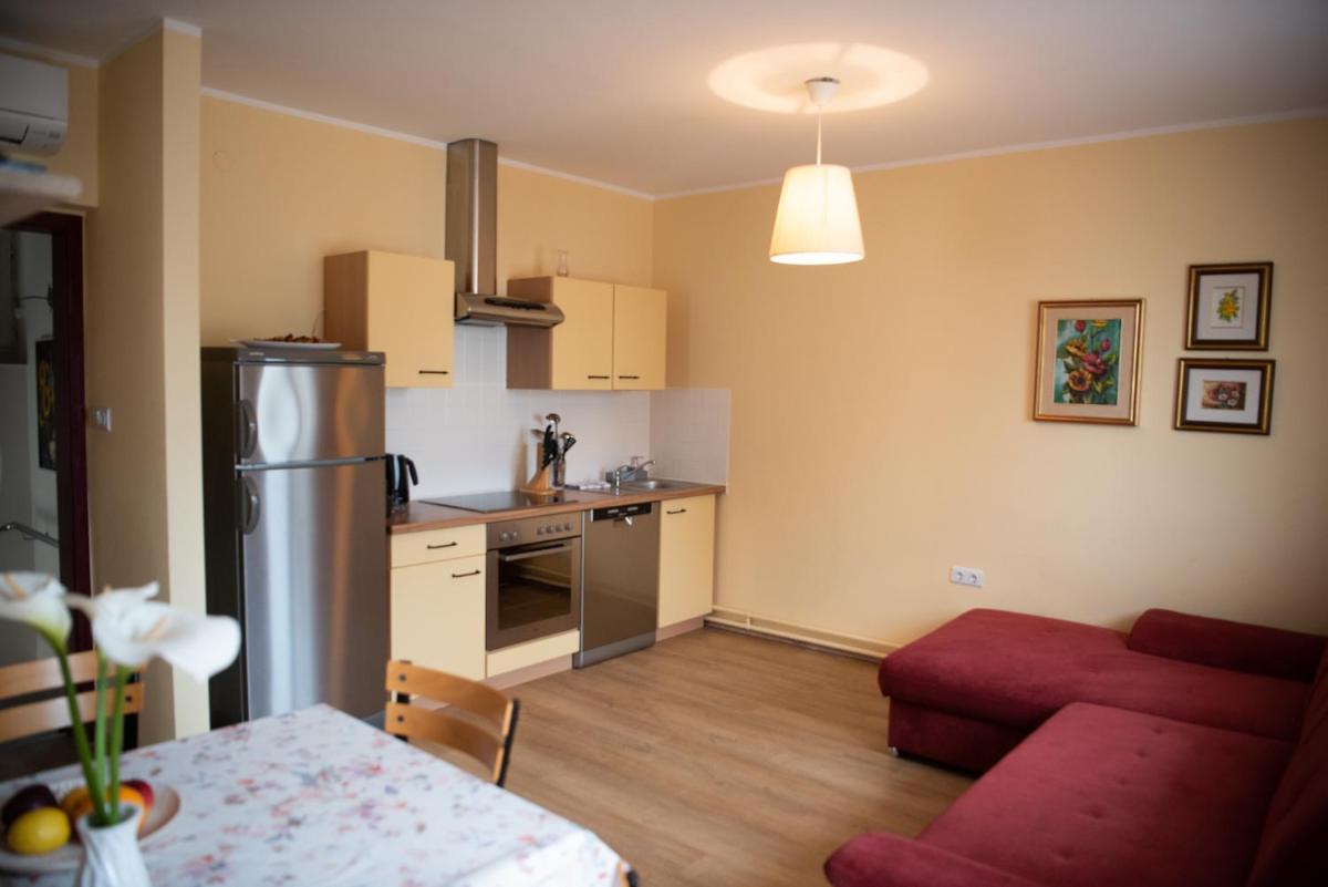 Two-Bedroom Apartment - Photo 19