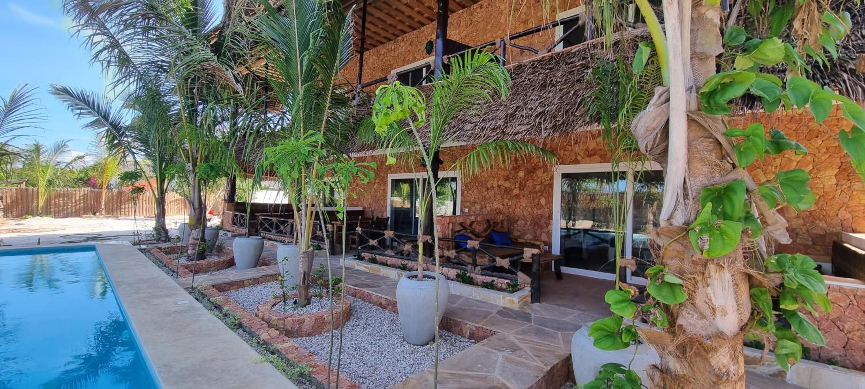 Deluxe Bungalow - Photo 19
