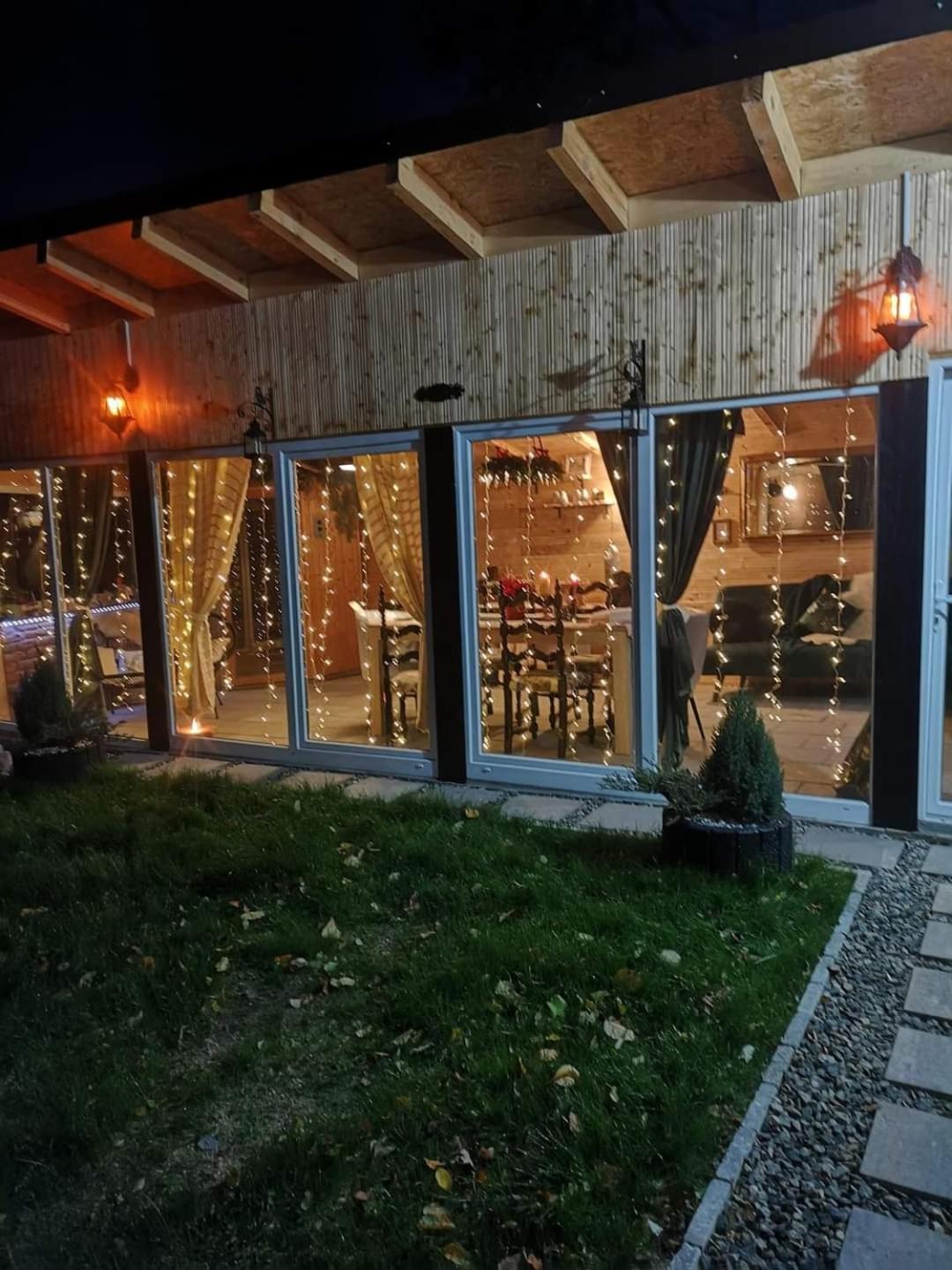 One-Bedroom House - Photo 32