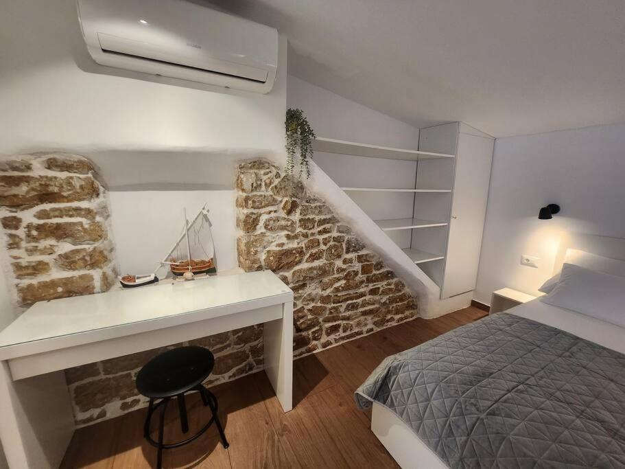 Studio with Terrace
