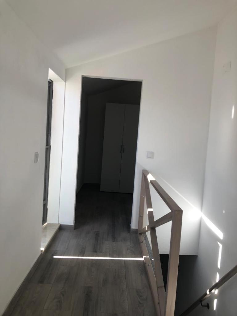 One-Bedroom House photo 3