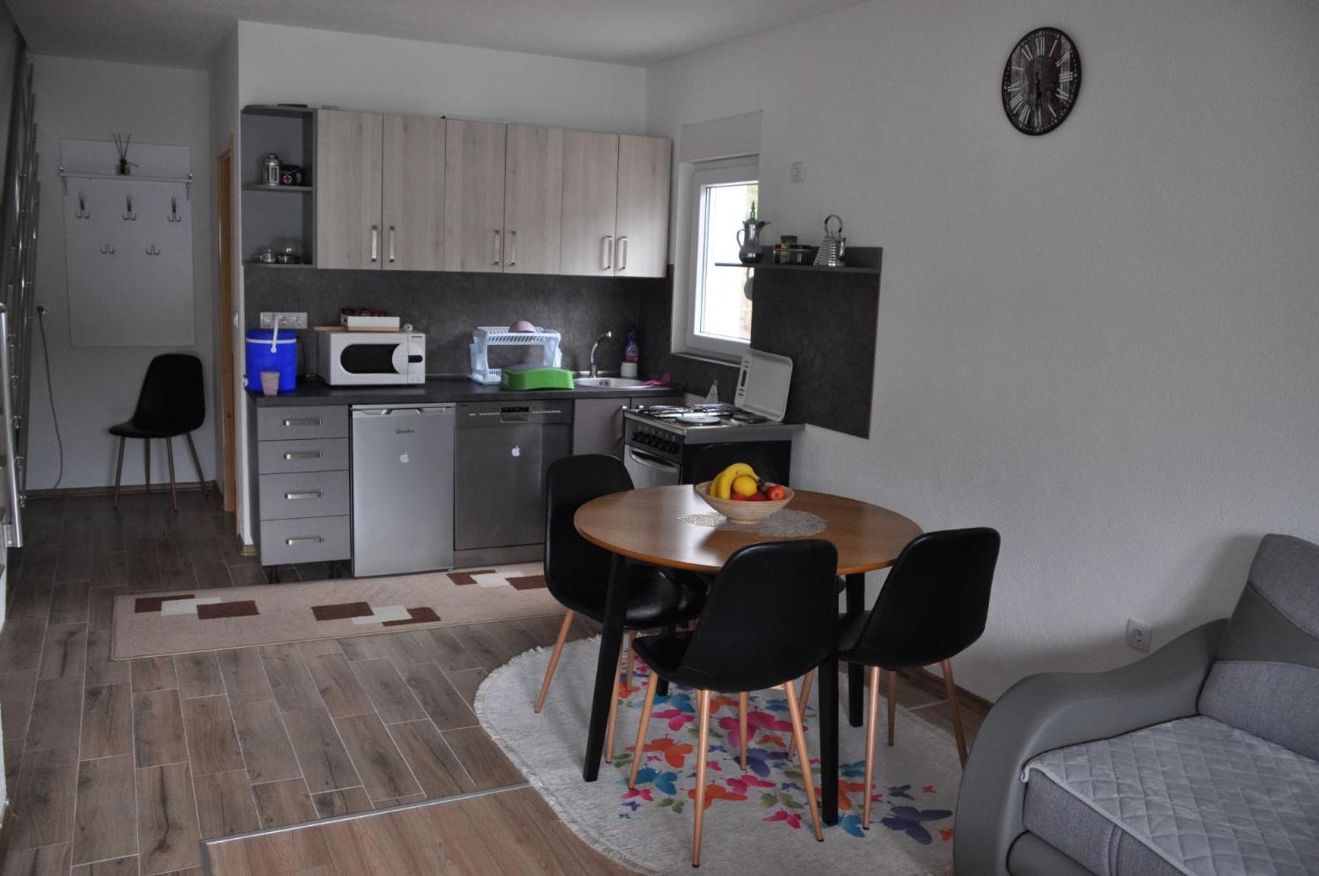 Apartment with Lake View photo 3