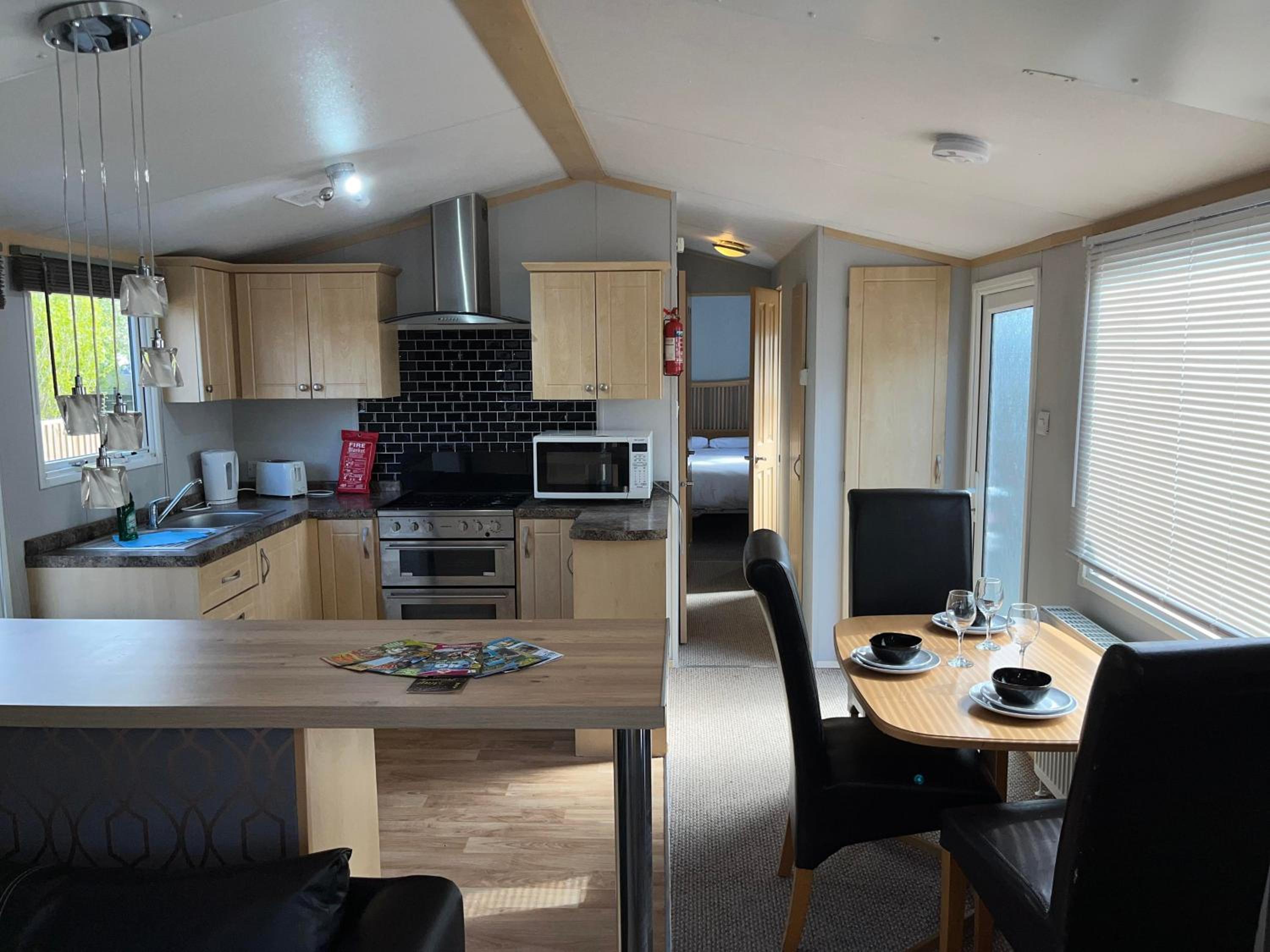 Caravan 1 photo 3