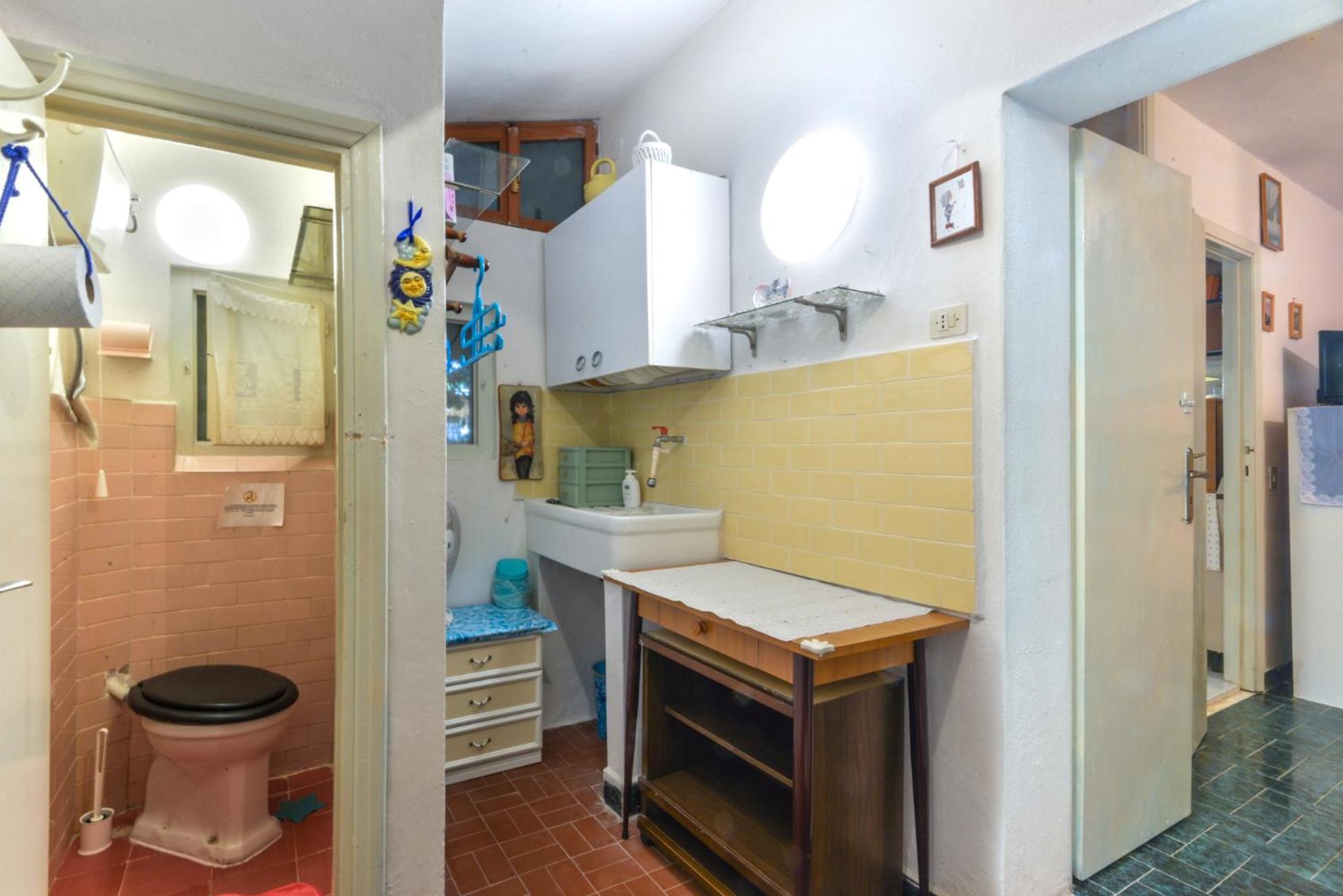 Two-Bedroom House photo 3
