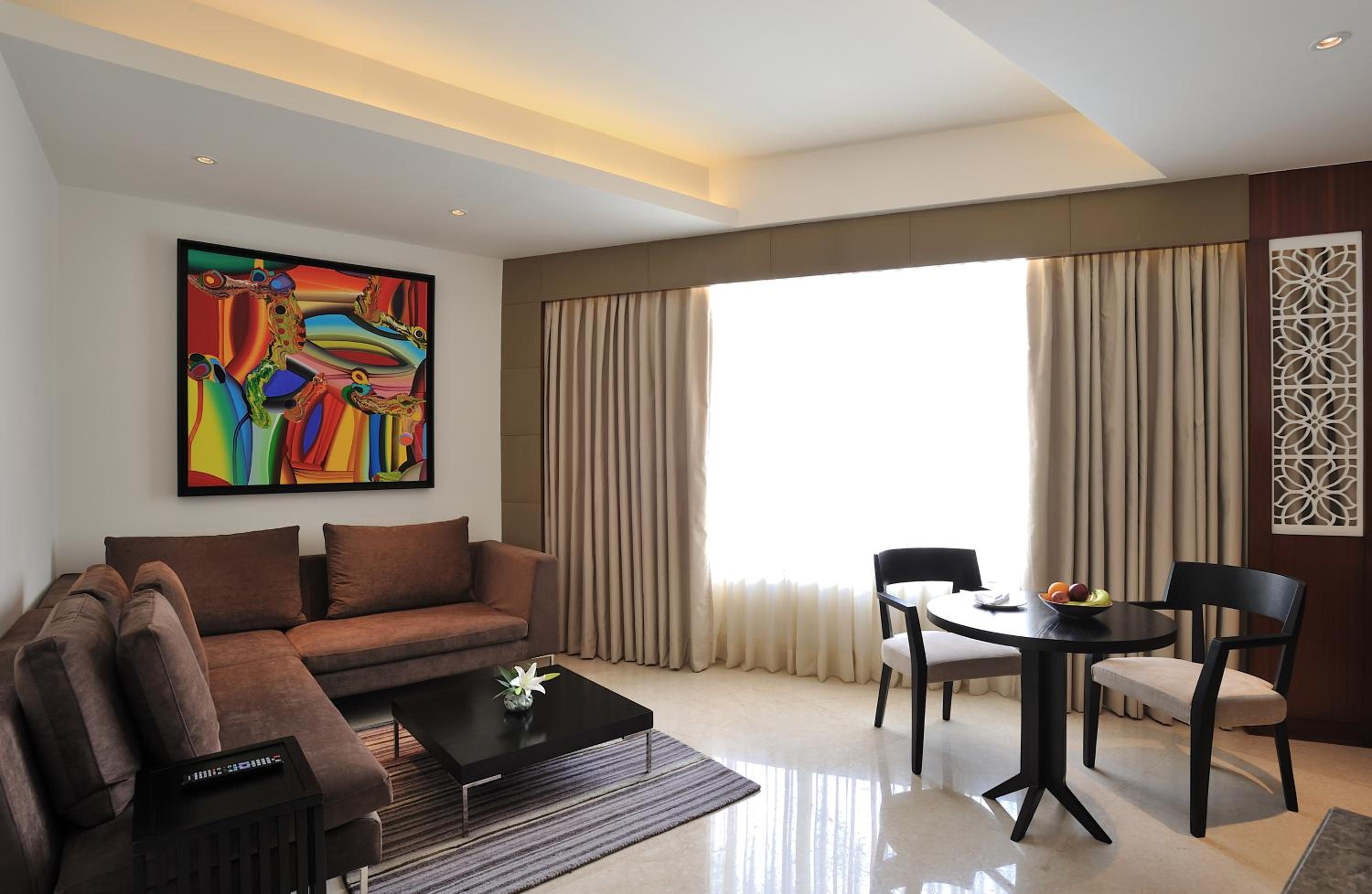 Luxury Suite with omplimentary Welcome Drink & Chef's Amenities on Arrival photo 3