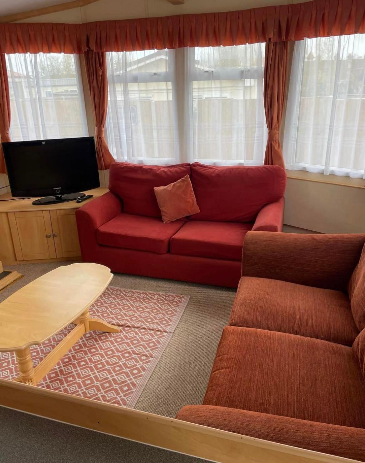 Caravan 4 photo 2